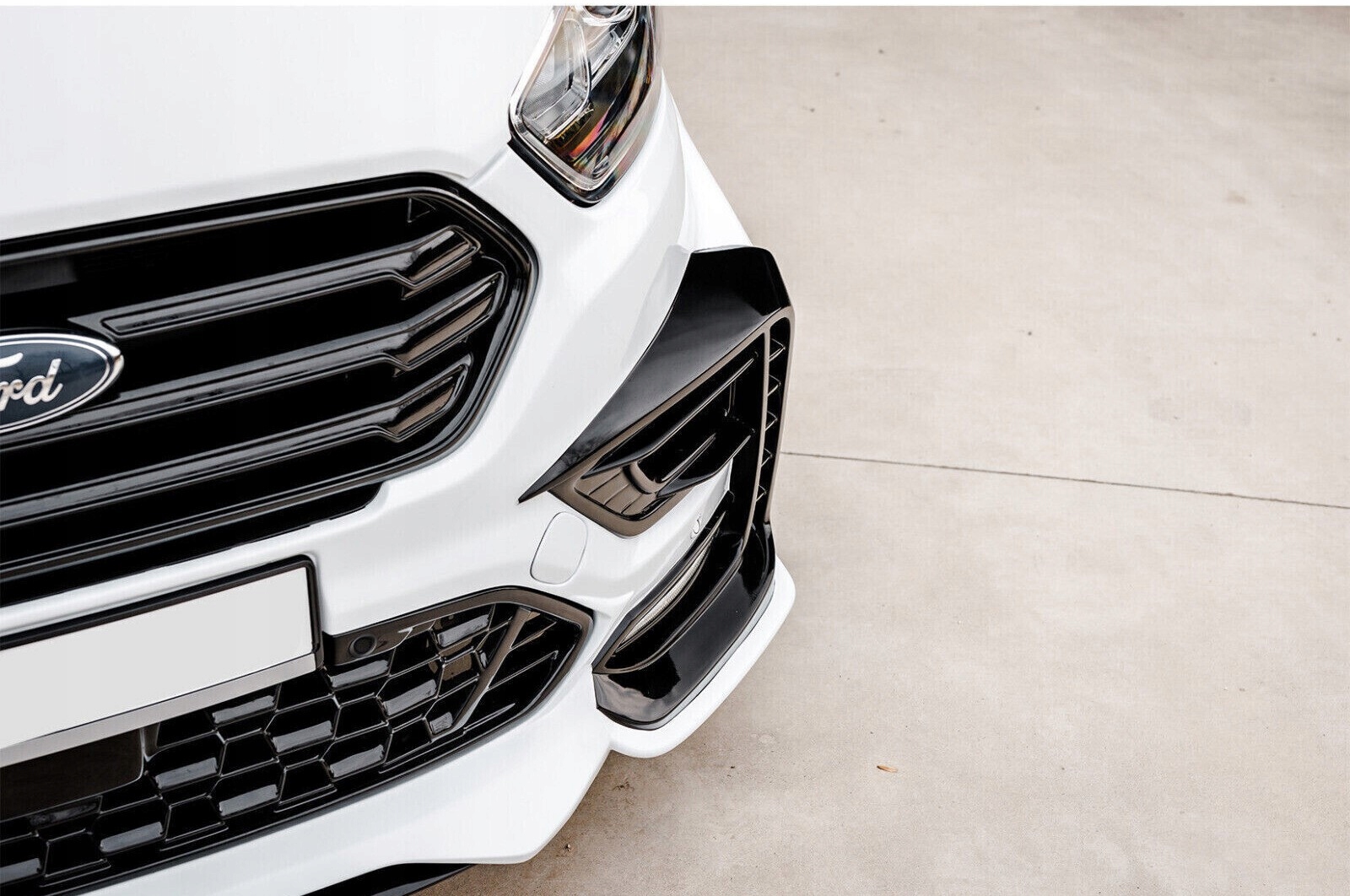 FORD TRANSIT CUSTOM BODY KIT - SWB 2018 - 2024 NOWOŚĆ Producent części Inny