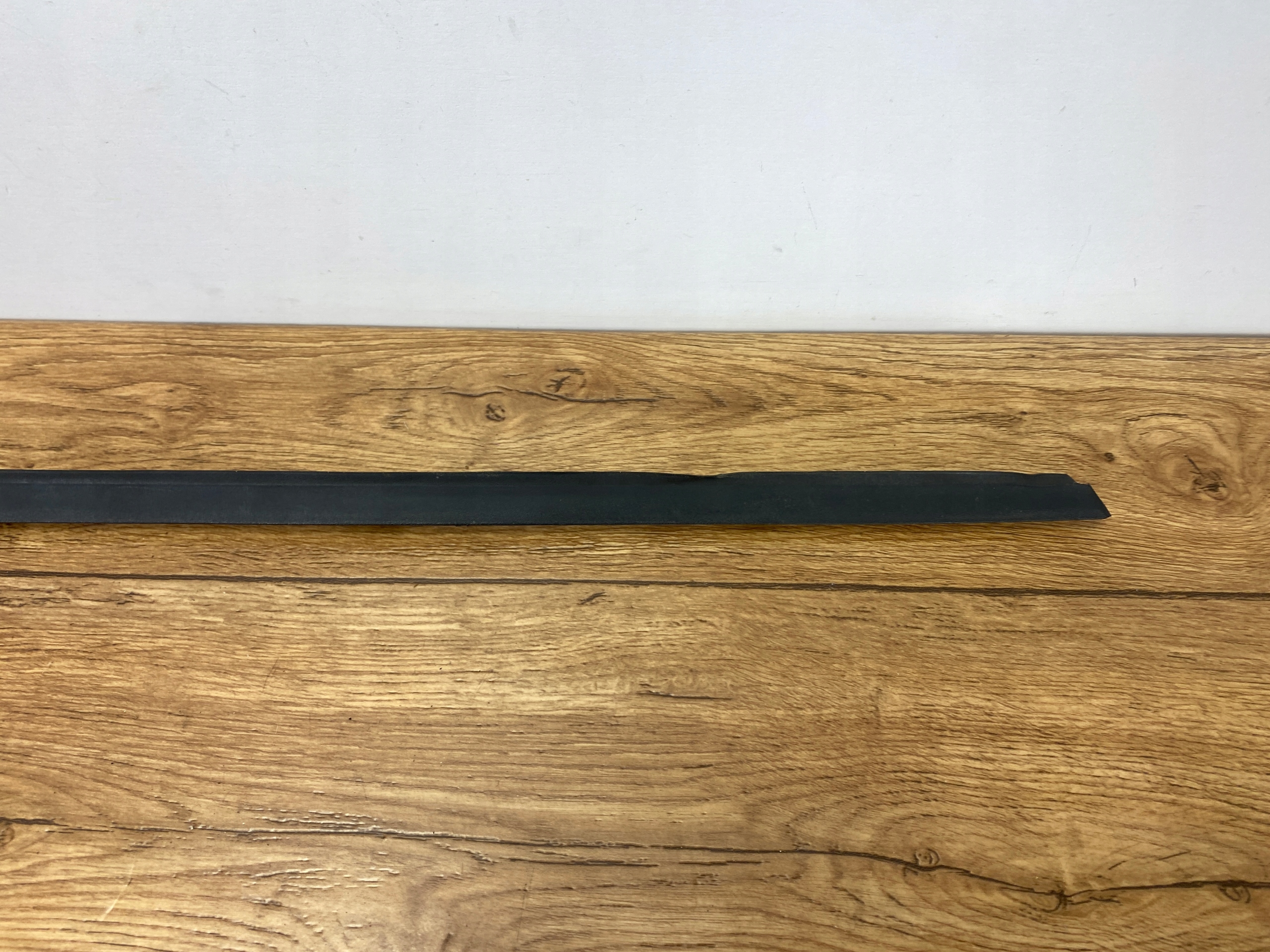 gasket moulding windows czolowej Ford Explorer 2020+ USA
