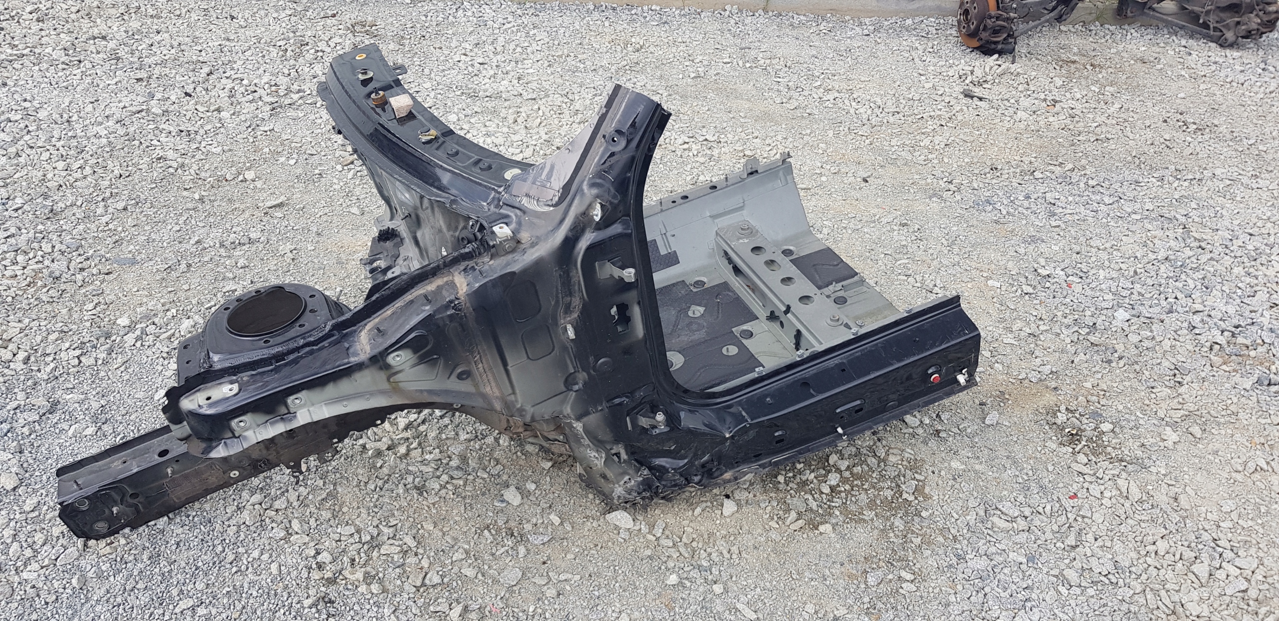 PODŁUŻNICA FARTUCH ĆWIARTKA PRZEDNIA LEWA PRZÓD MINI CLUBMAN F54 A94