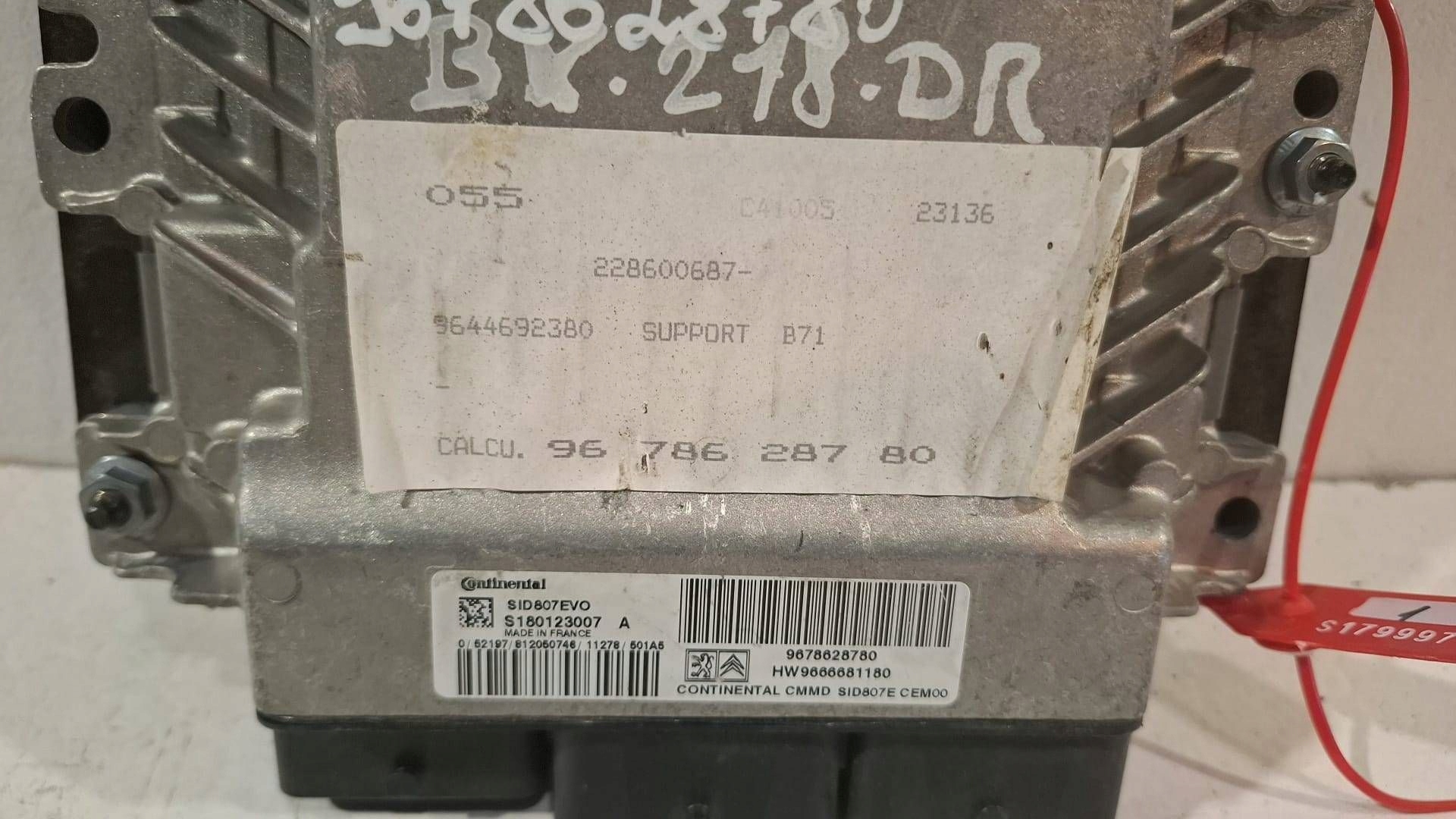 control unit of the engine computer 9678628780 Citroen Peugeot 1.6 eHDI
