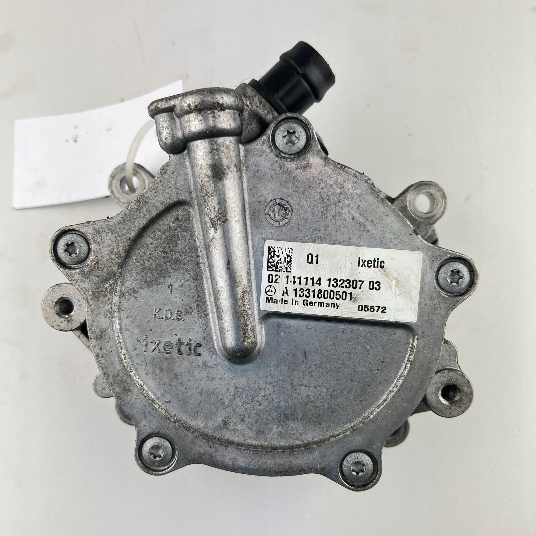 A1331800501 A1331800401 - Вакуумный насос Mercedes 2.0 AMG CLA GLA 45 X117 X156