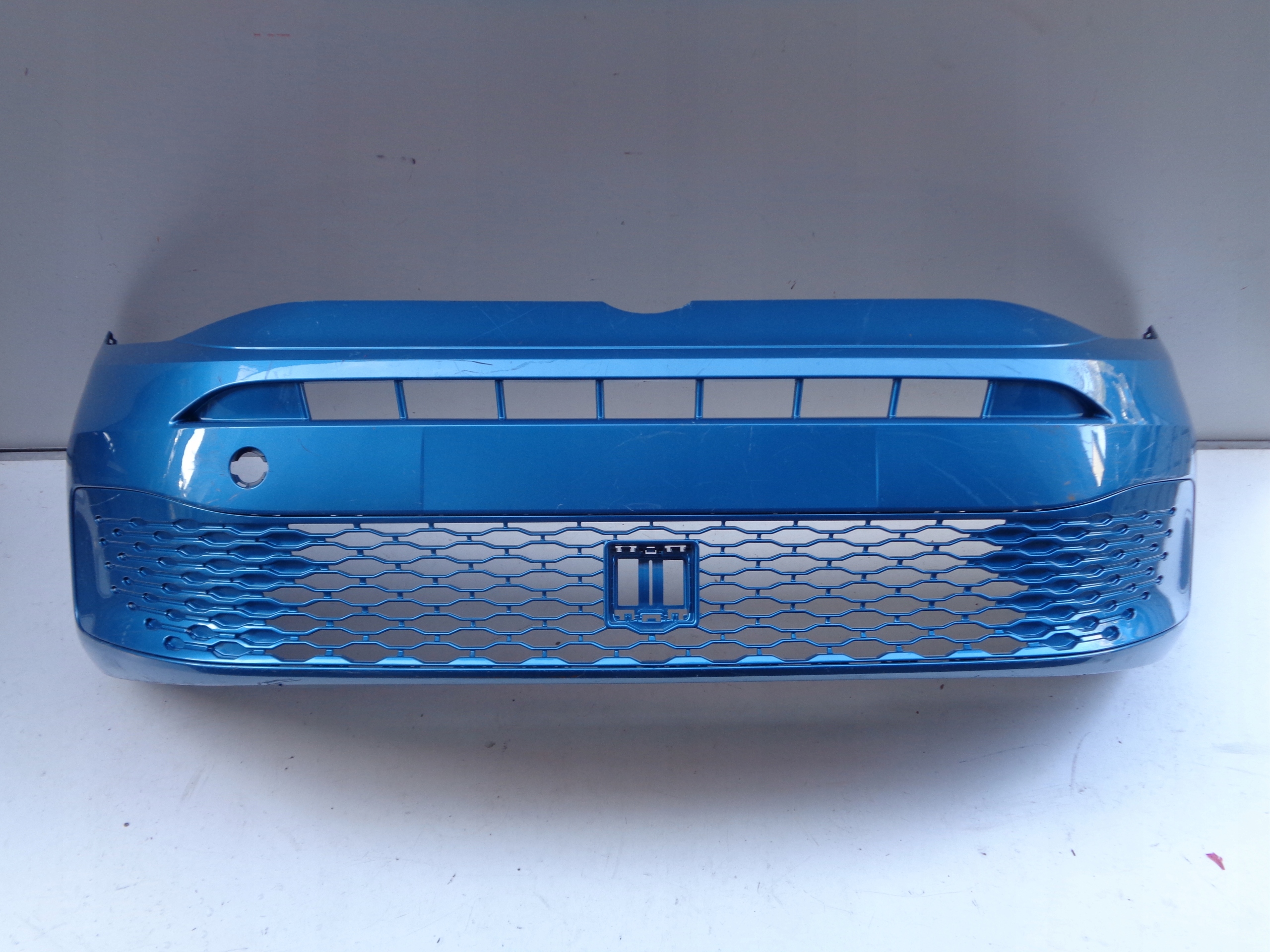 front bumper VW CADDY 2K 2K7 20- NR 28931