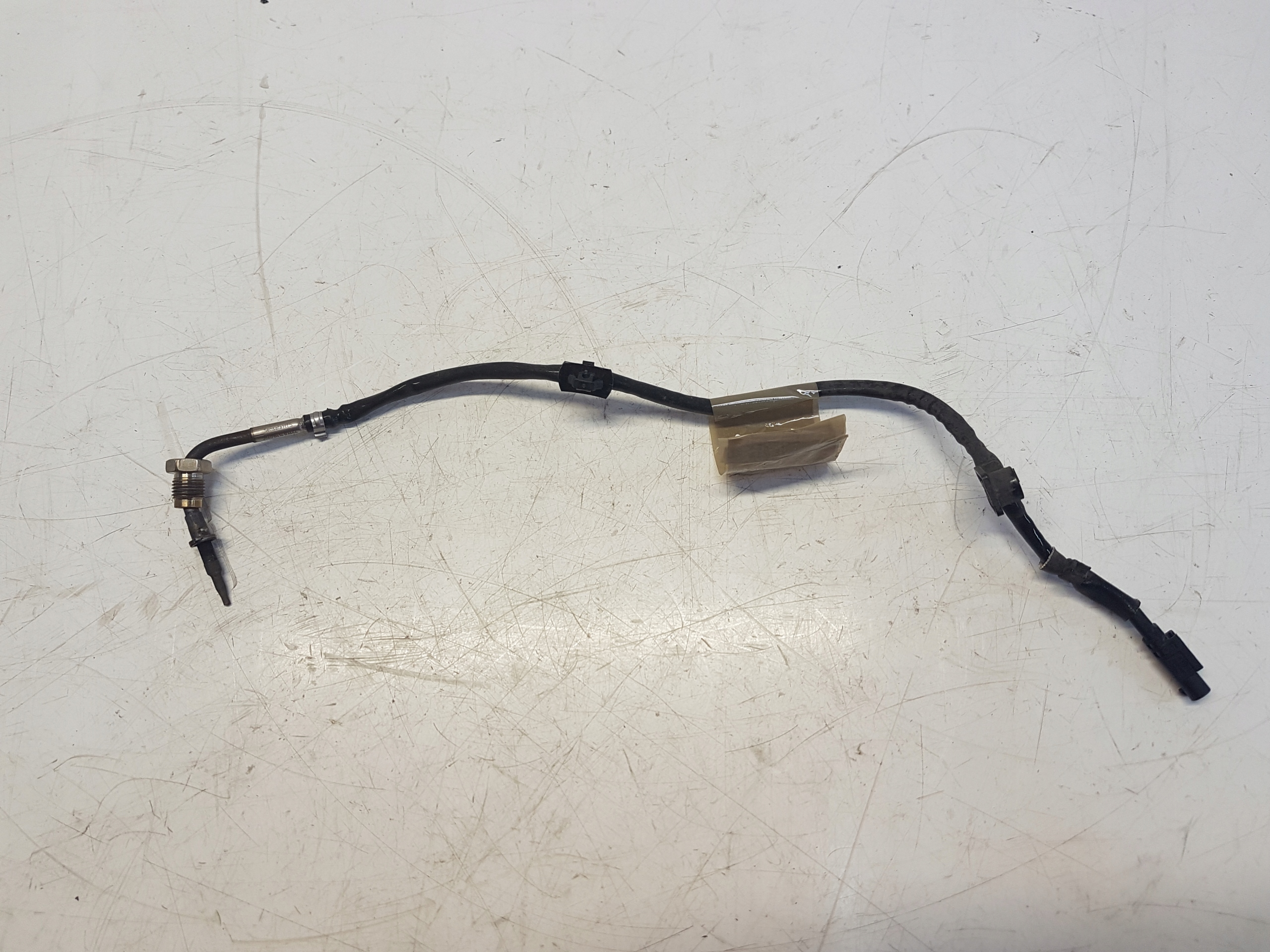 39230-04YB0 - ДАТЧИК ТЕМПЕРАТУРЫ ВЫХЛОПНЫХ ГАЗОВ KIA STONIC LIFT