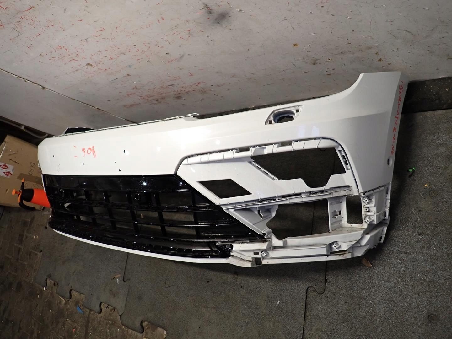 bumper front front VW TIGUAN II R-LINE 2015- 5NA807221B