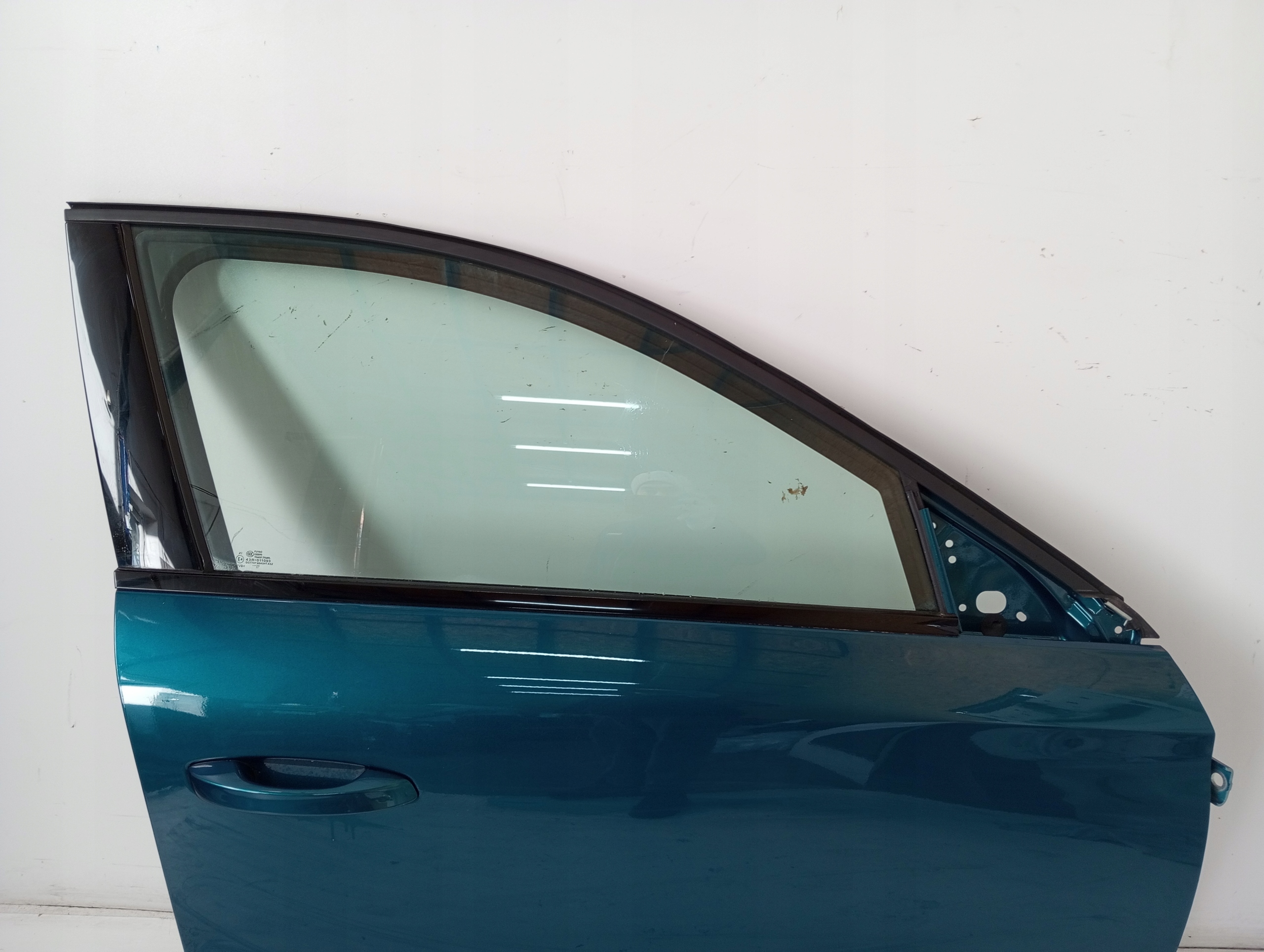 door right front PEUGEOT 308 T10 23R