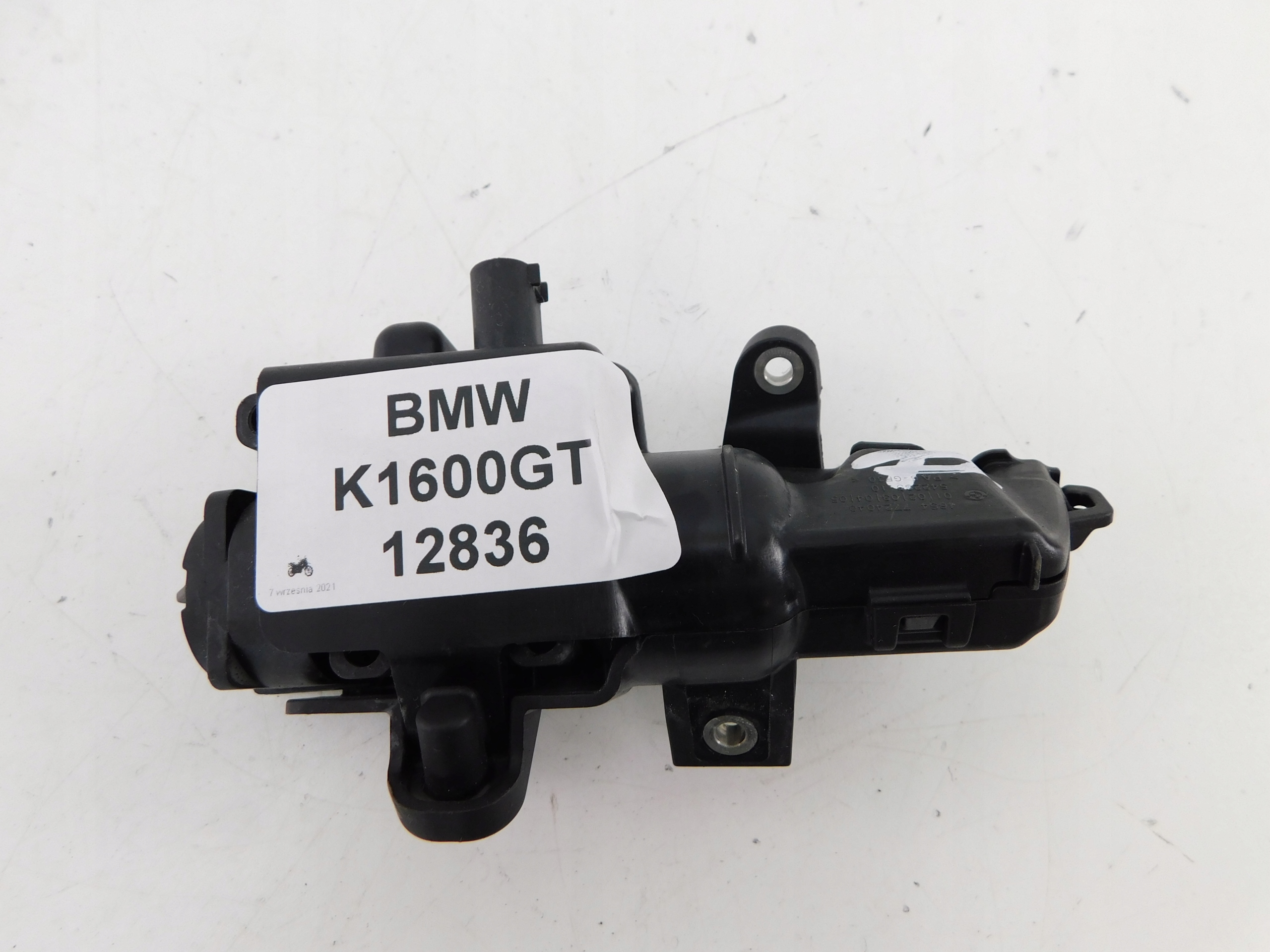 7682758 - BMW K1600GT ЗАМОК П *