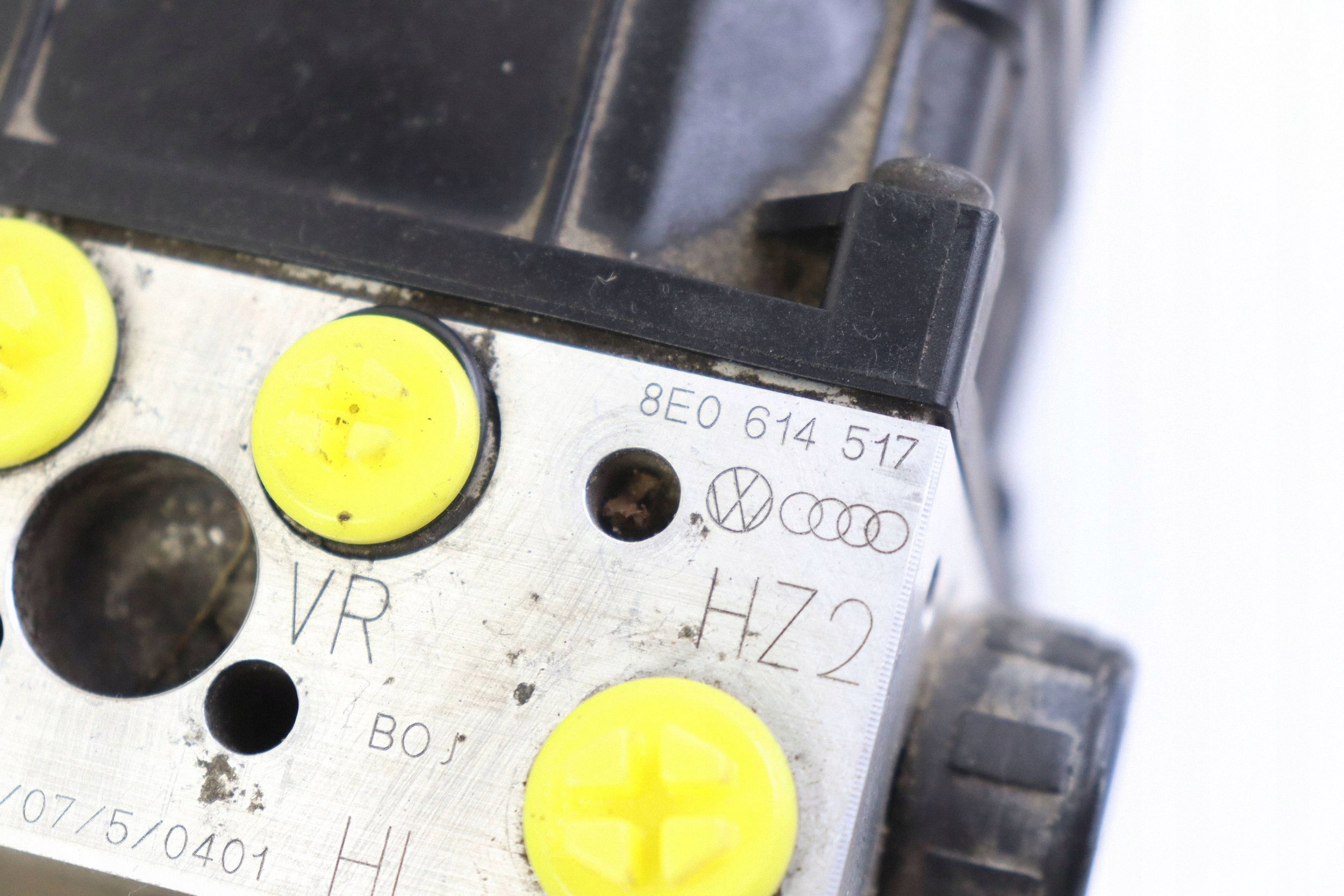 AUDI A4 B6 pump control unit ABS 8E0614517 0265950011 0265225048