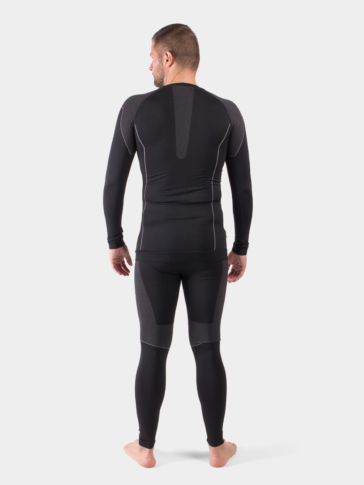 Komplet Bergson Jesień Zima 2023 czarny r. L/XL EAN (GTIN) 5905515911320