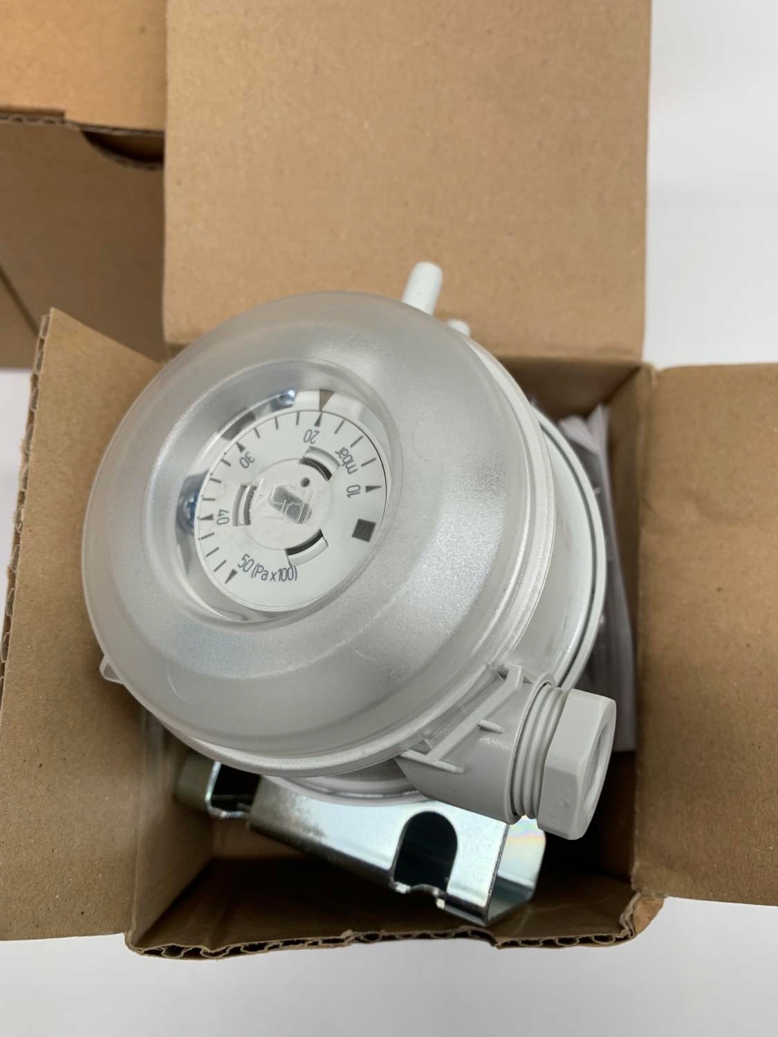 Huba Control 604.X Pressure Switch 10-50 Mbar 604.9500002 Marka inny