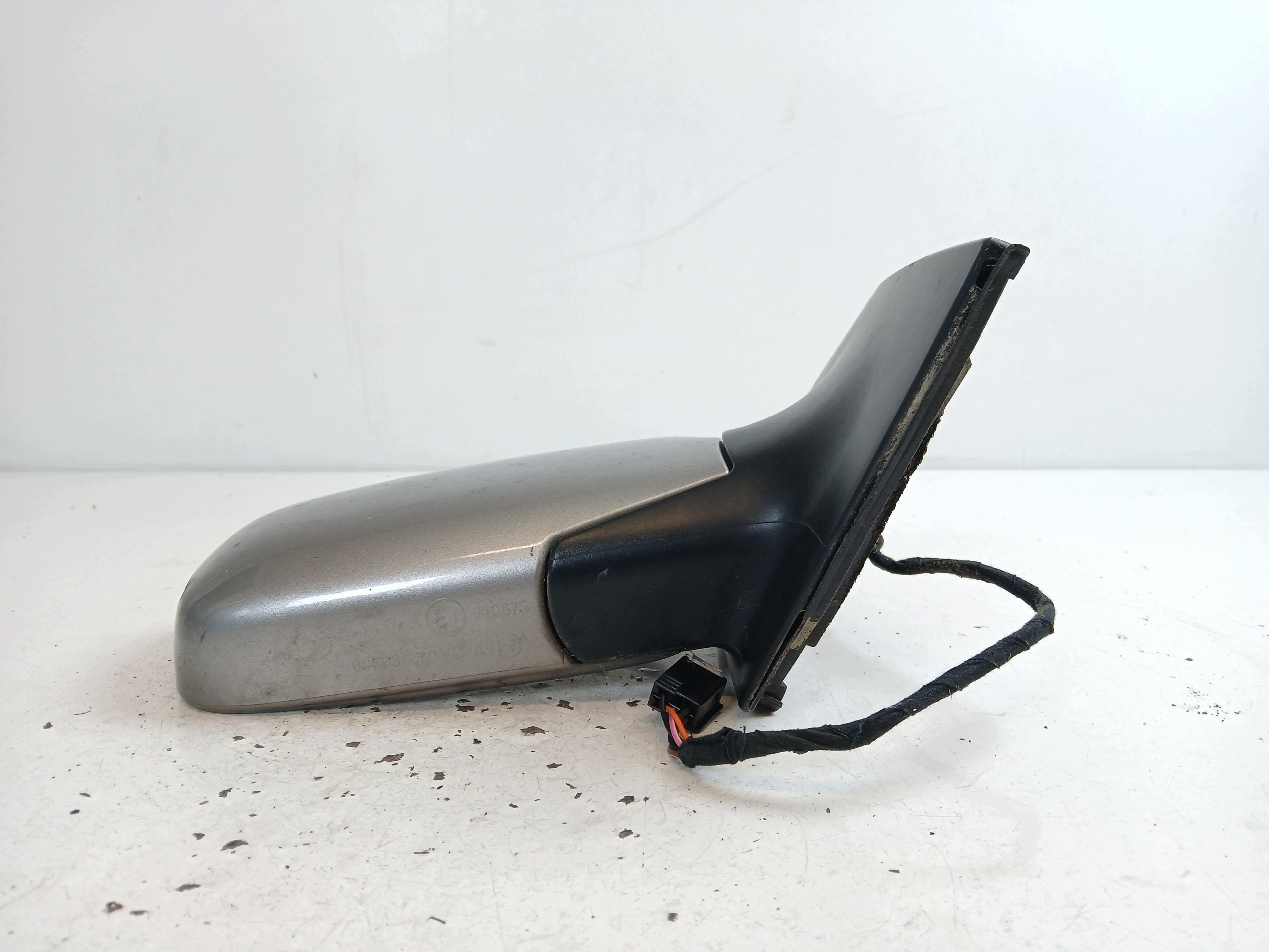 TOYOTA YARIS and mirror right 5 PIN silver