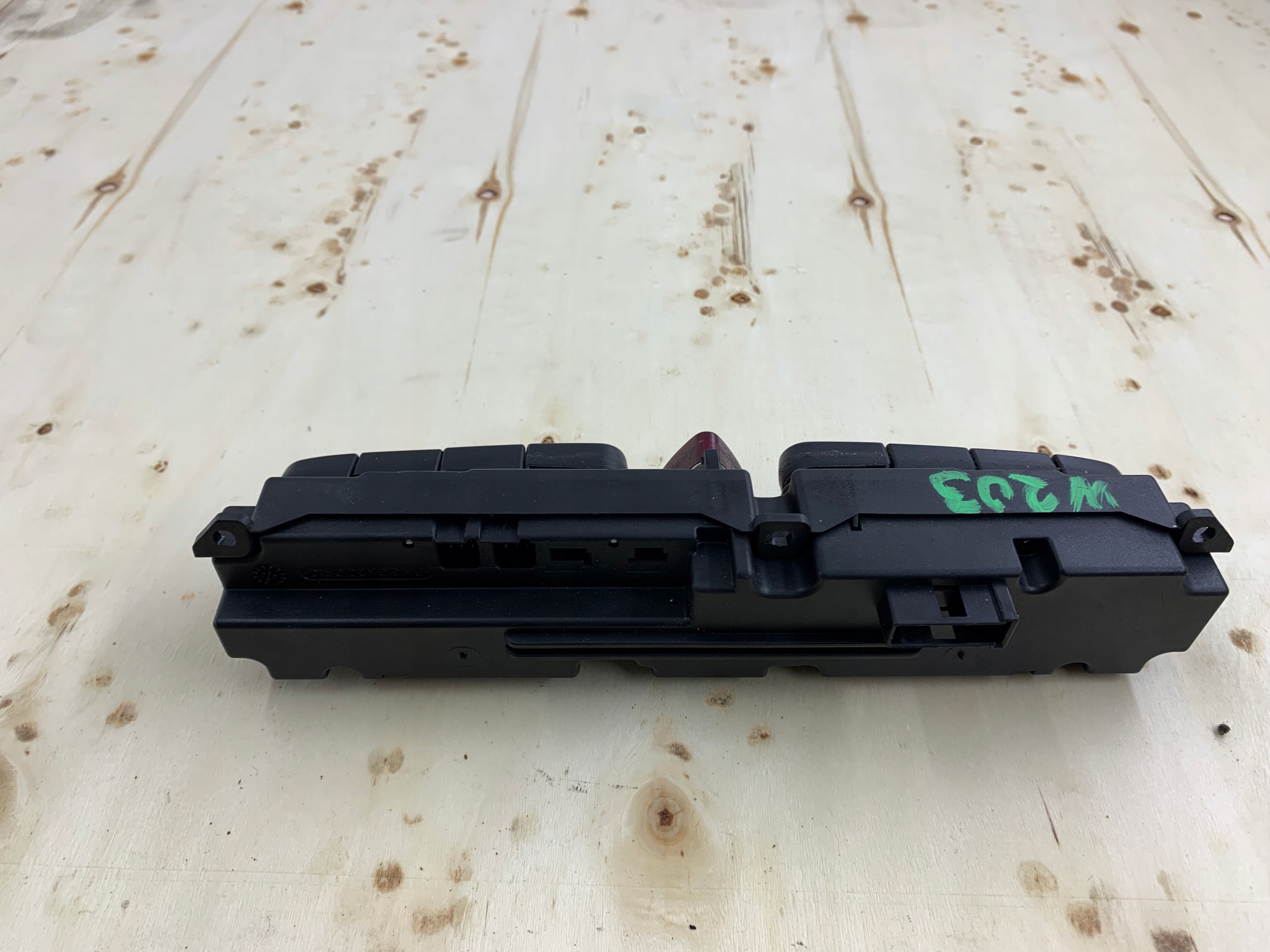 MERCEDES W203 Schalter PANEL des warnblickschalters Sitze PDC 2038208110
