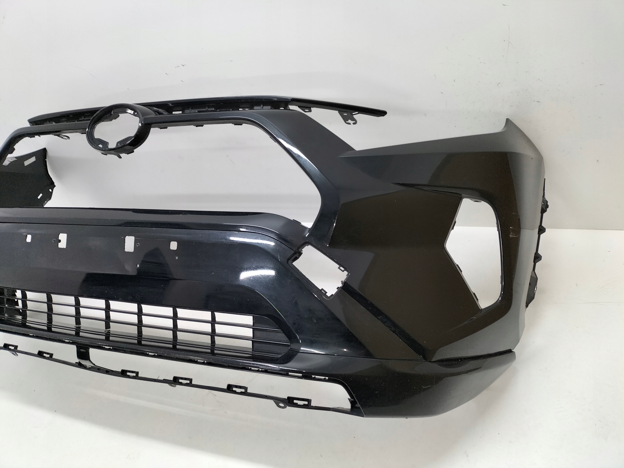 Frontstoßstange vorne TOYOTA RAV4 RAV-4 V 18