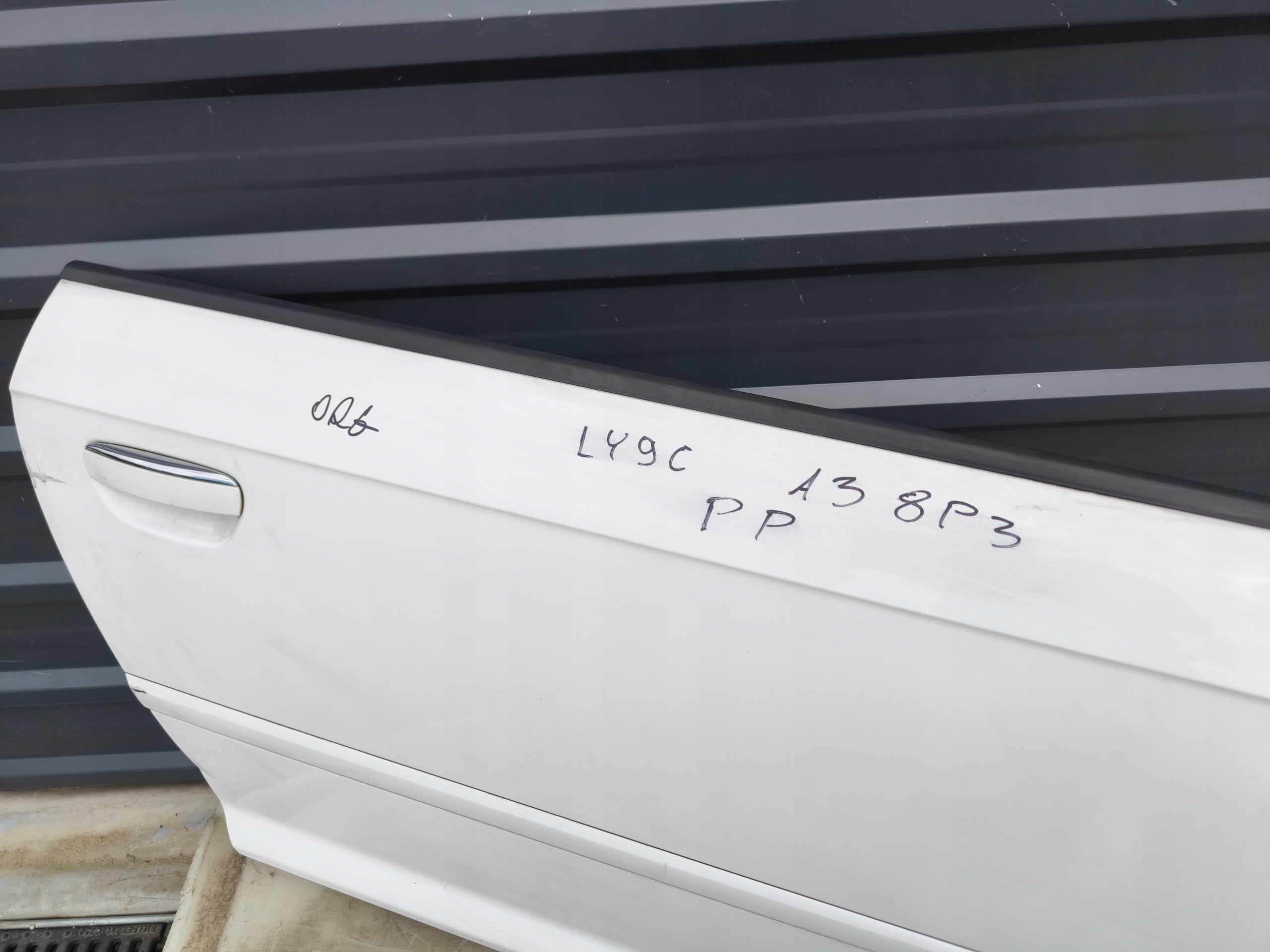 door right front AUDI A3 8P 3-door 2003-2011 LY9C *2* original !!!