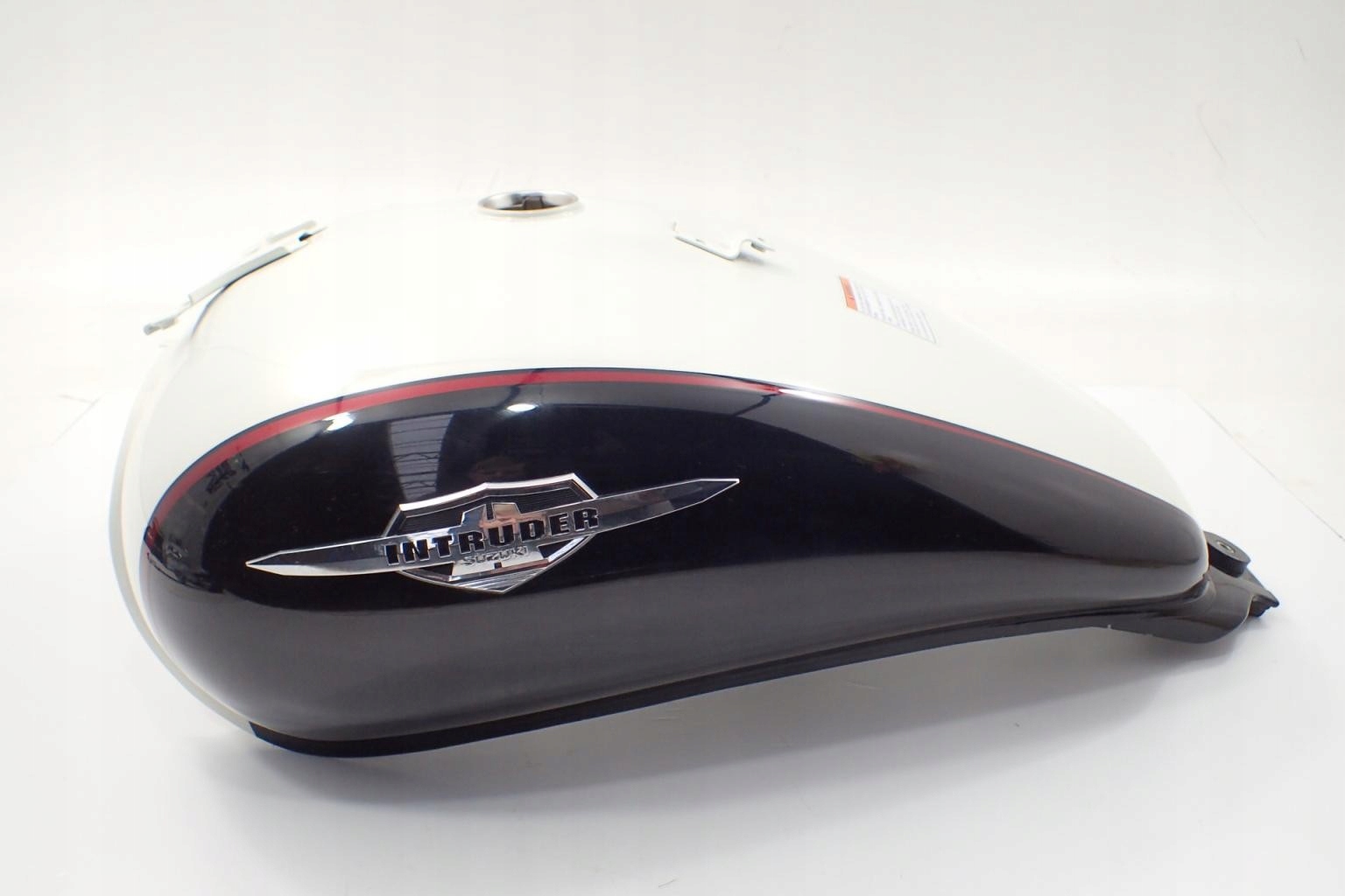 125680 - Suzuki VZ m 800 Intruder 09-13 паливний бак бак