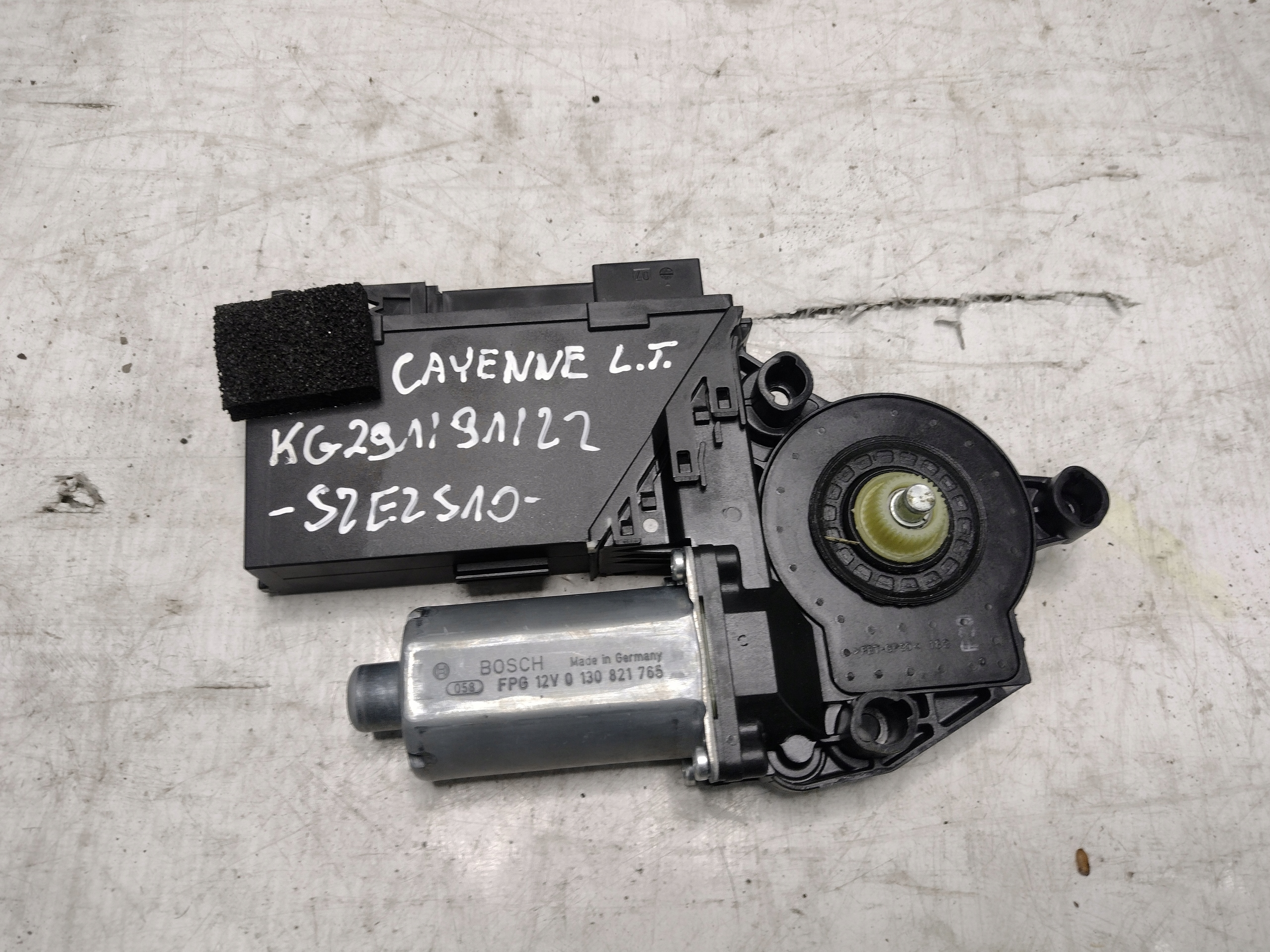 mini motor lifting windows left rear part Porsche Cayenne and 7L0959795A
