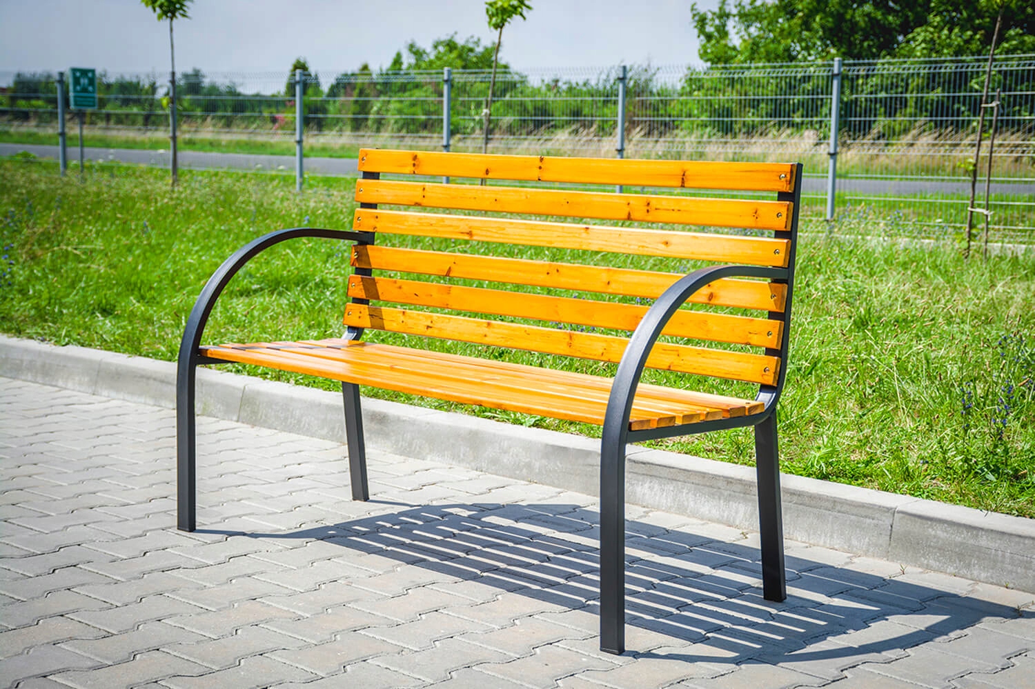 STABILNA ŁAWKA OGRODOWA DREWNIANA PARKOWA METALOWA ŁAWECZKA Z OPARCIEM Linia 1