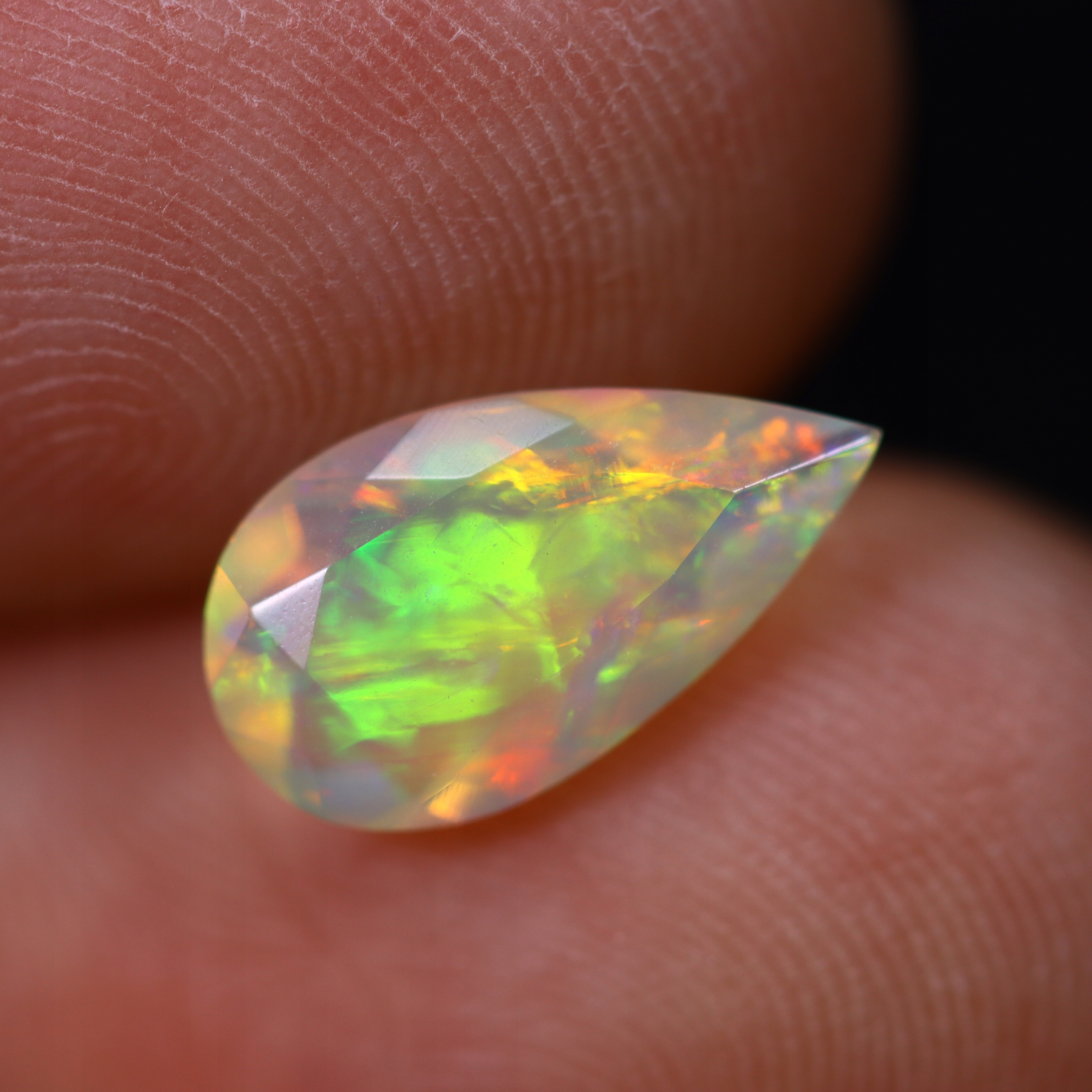 Přírodní opál 1.16 ct Lžička Etiopie certifikát Wbd