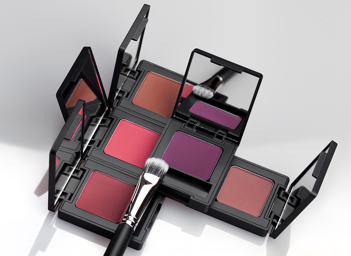 Cień do brwi FREEDOM SYSTEM 569 INGLOT Kolor brązowy