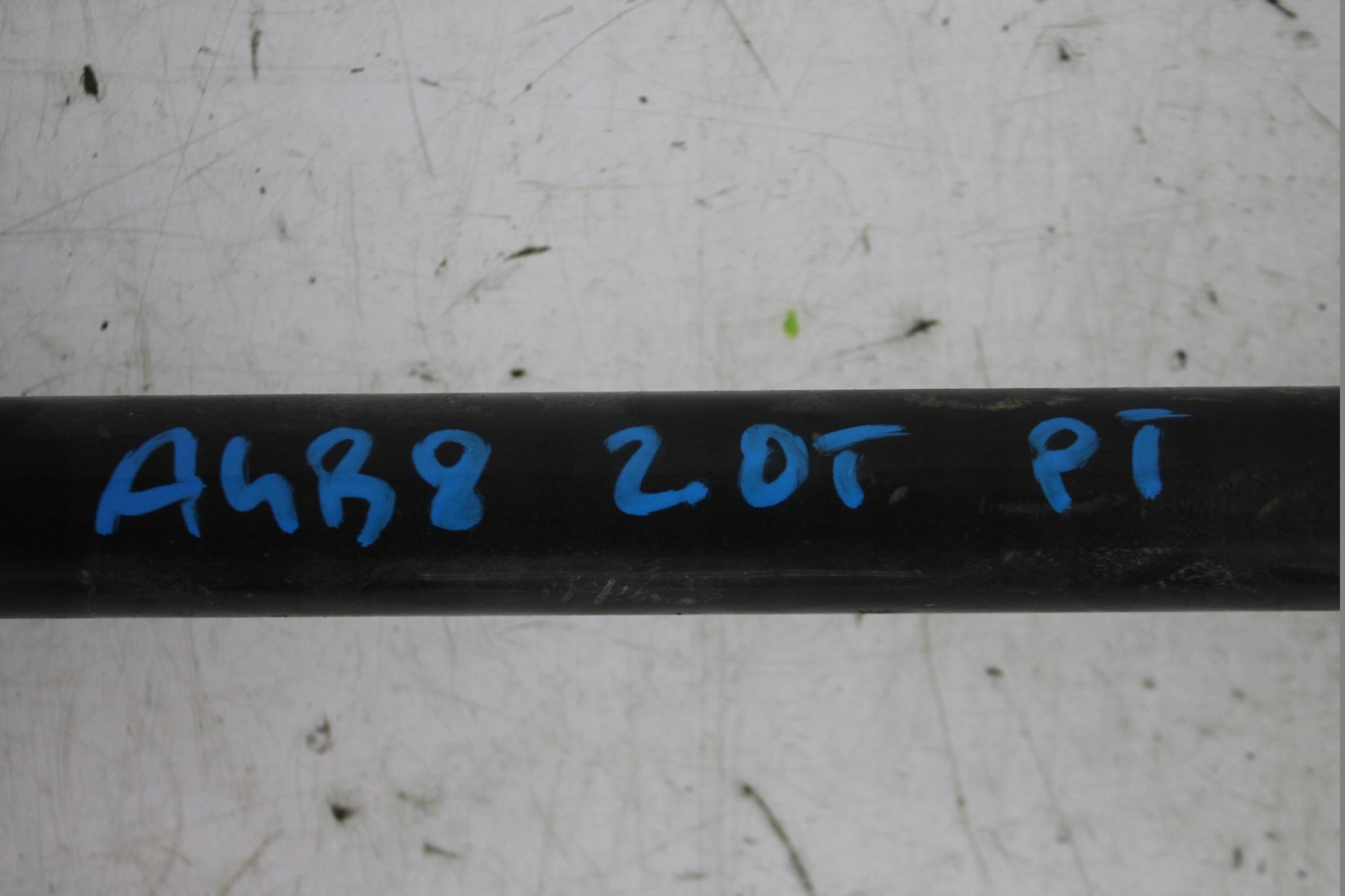 semi-axis left right rear part 8K0501203J AUDI A4 B8 ALLROAD