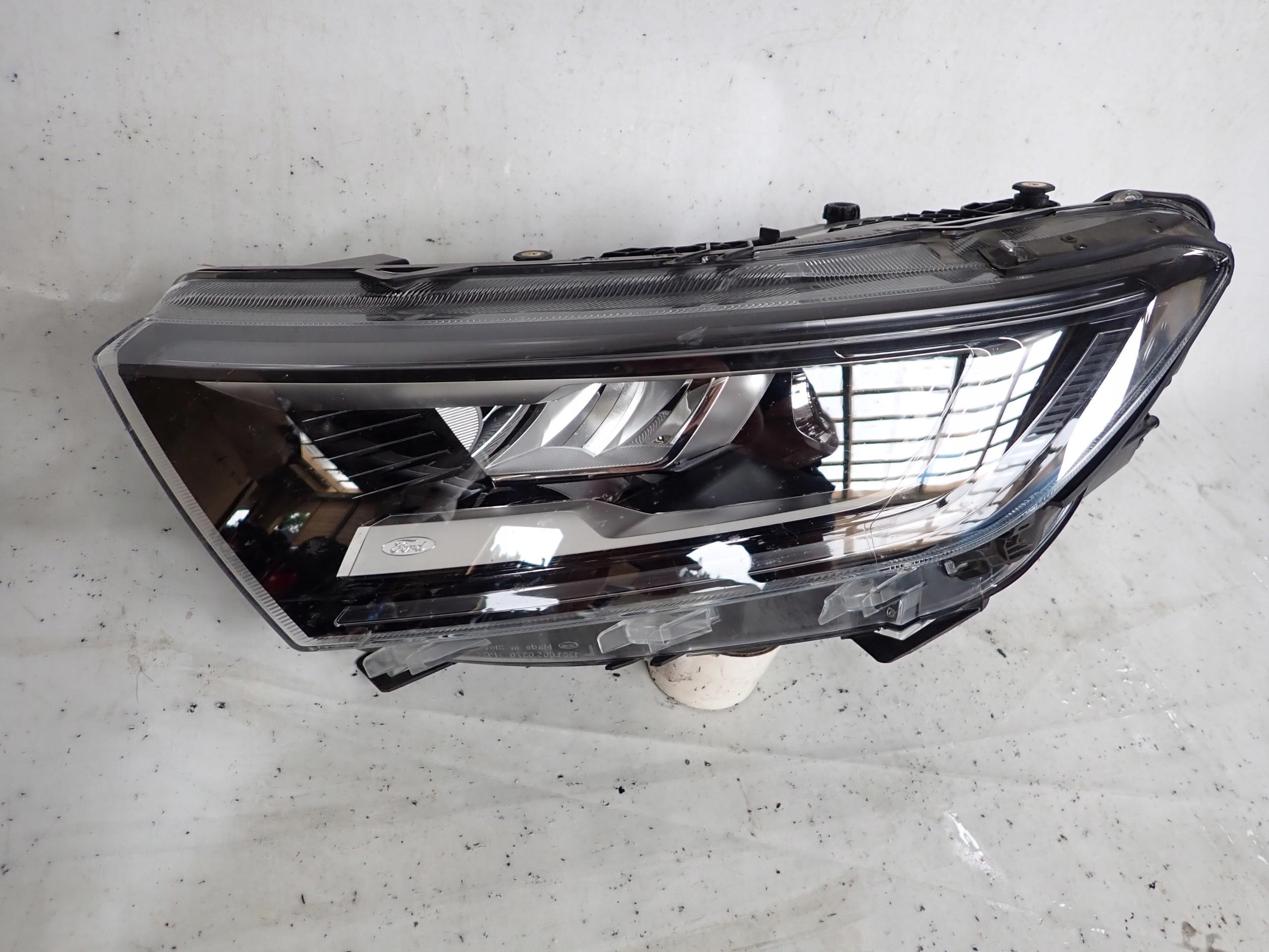 FORD TOURNEO CONNECT MK3 22- light left front LED 2KF941035