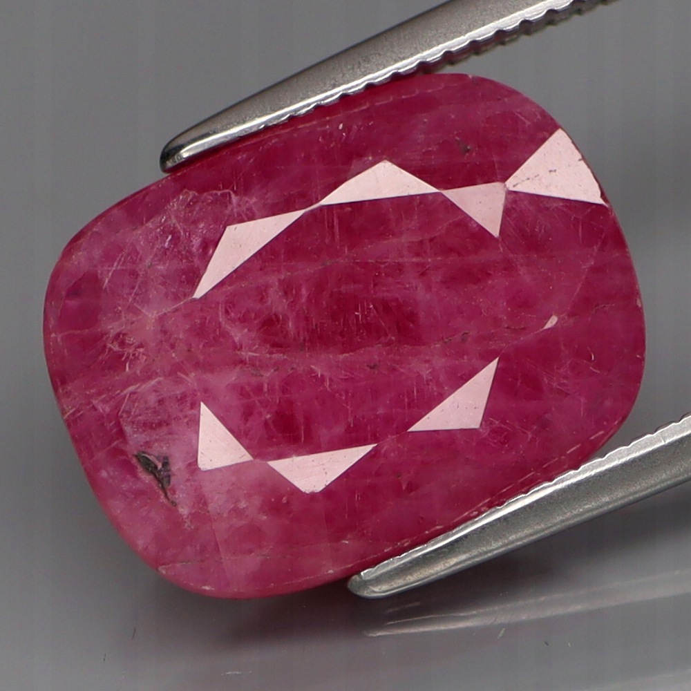 Rubín Přírodní 5,93ct polštář na Prstýnek video IRB1037