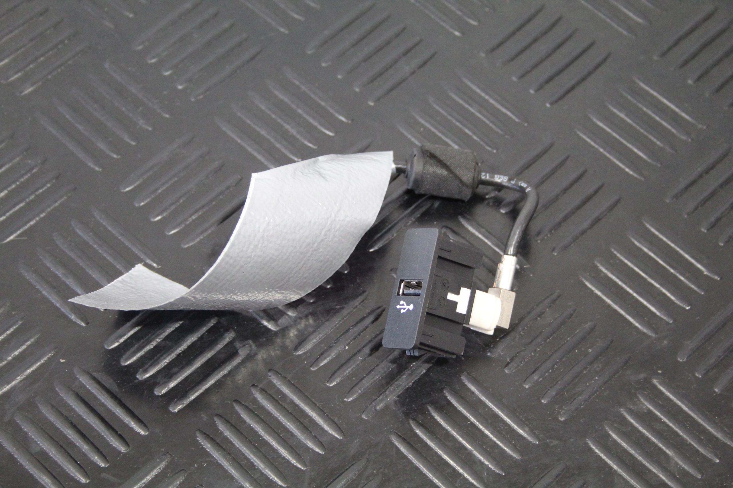 adapter USB MINI COUNTRYMAN R60 N47 9230248
