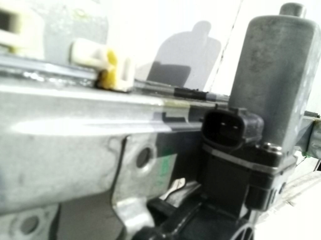 Dacia Lodgy window regulator left front 9030294-D