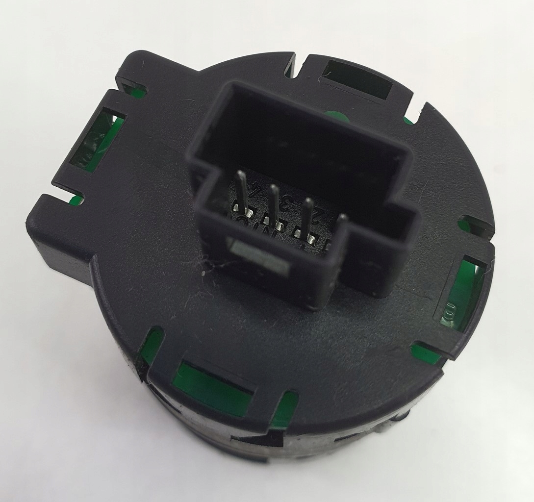 CZUJNIK TEMPERATURY WEWNETRZNEJ MERCEDES W212 Car type Passenger cars