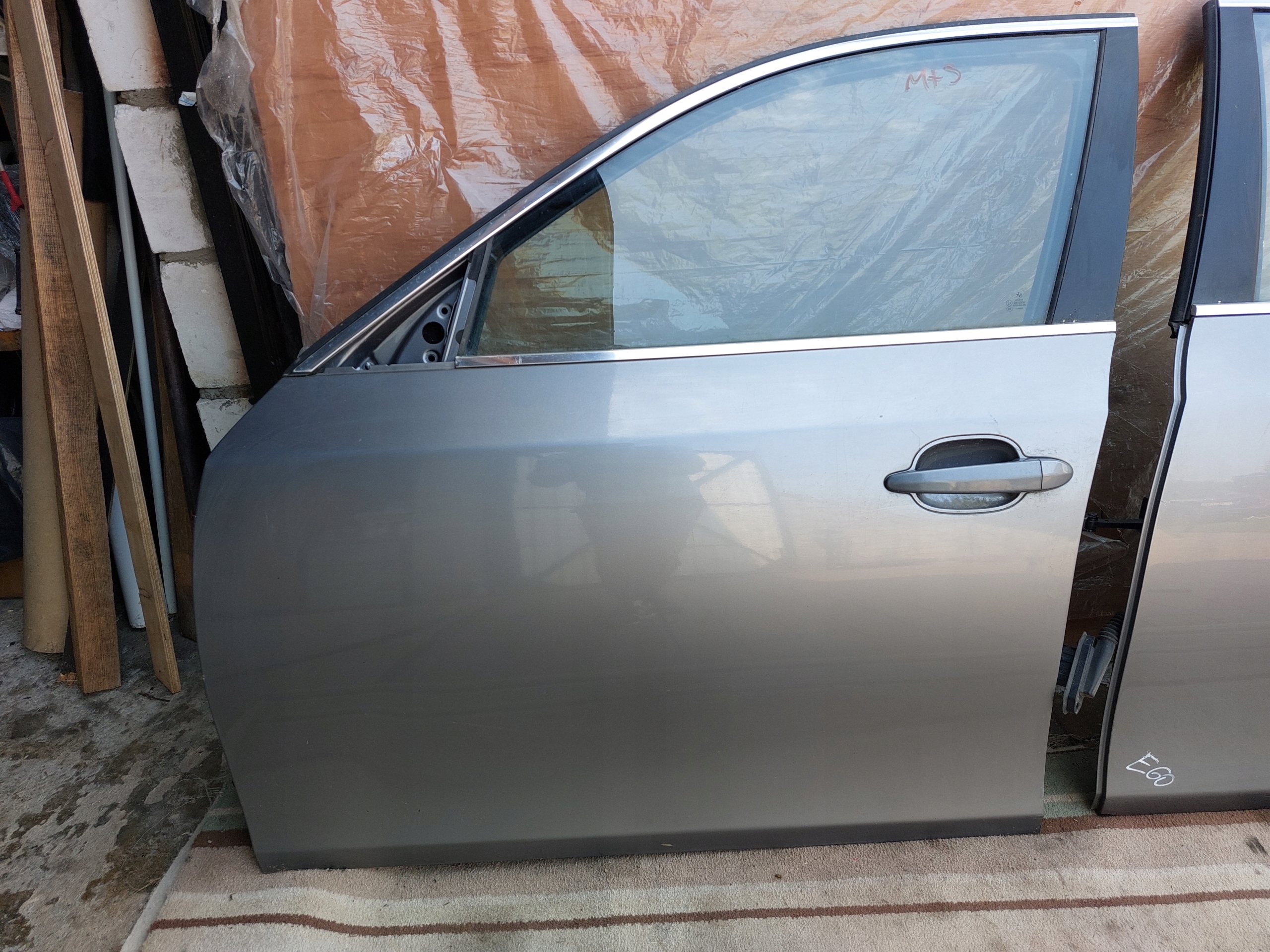 Tür links vorne BMW E60 SPACEGRAU A52