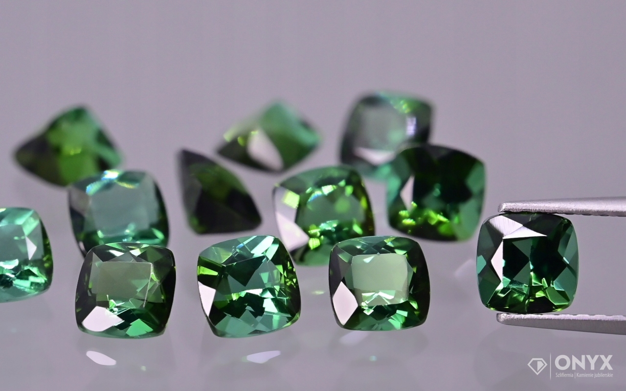 Turmalín Verdelit fazetovaný cushion 5x5 mm