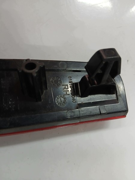 ODBLASK nárazníku pravý záď TOYOTA YARIS III 81910-0D040