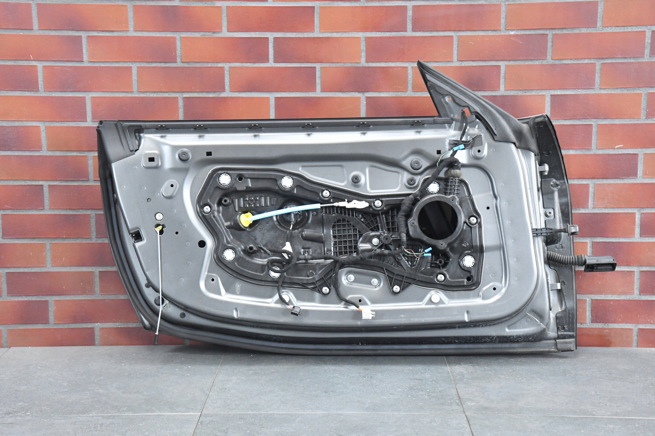 door left front BMW Z4 G29 FROZEN GREY C37