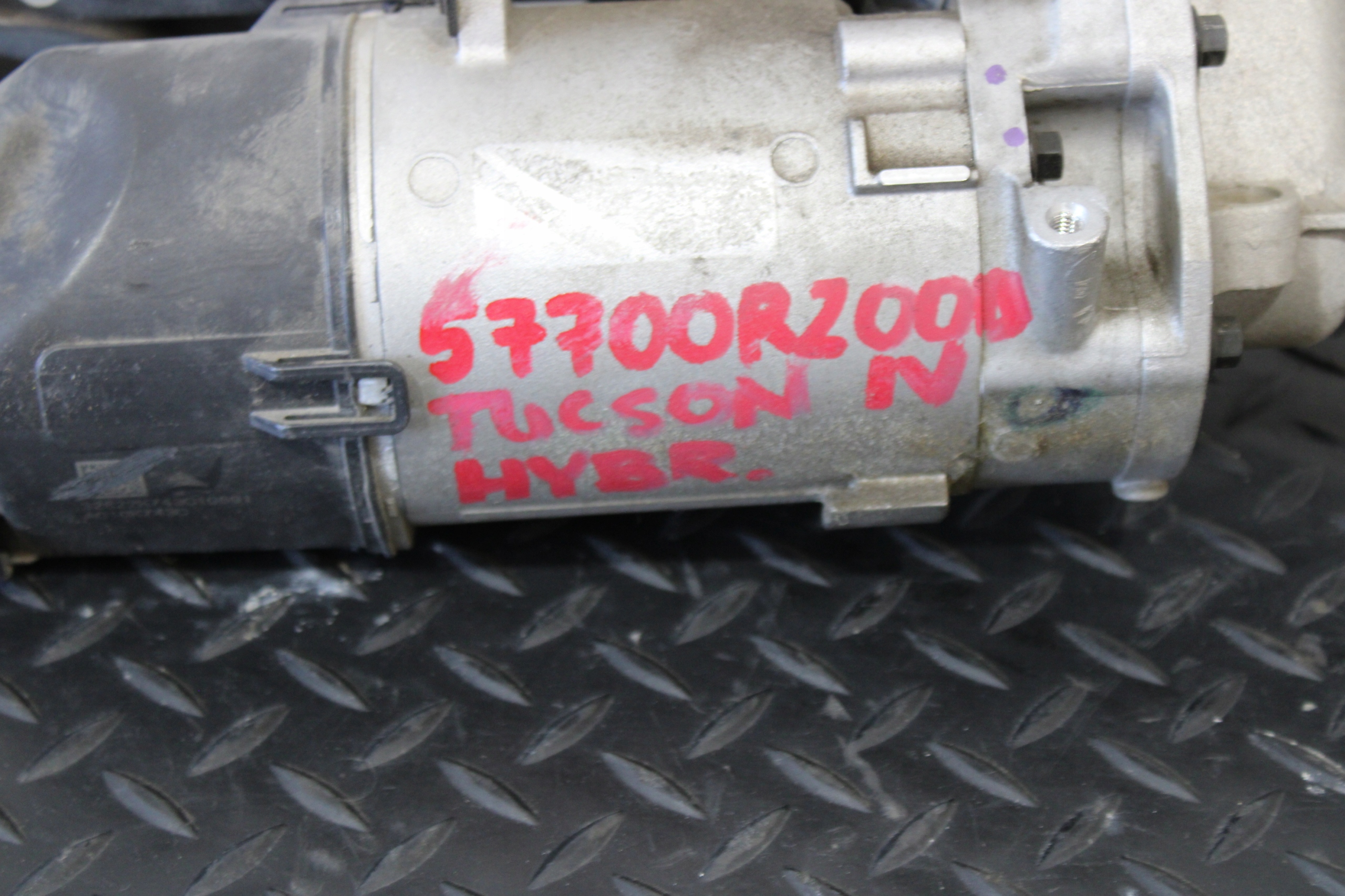 Boîter direction Boîter direction HYUNDAI TUCSON 4 IV 577000R2000