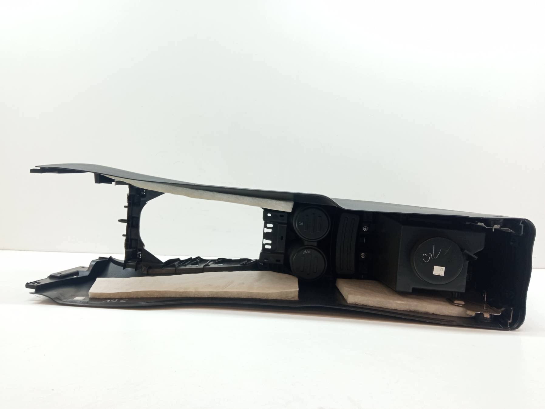 TUNEL central armrest J11 Nissan Qashqai II (2013-)