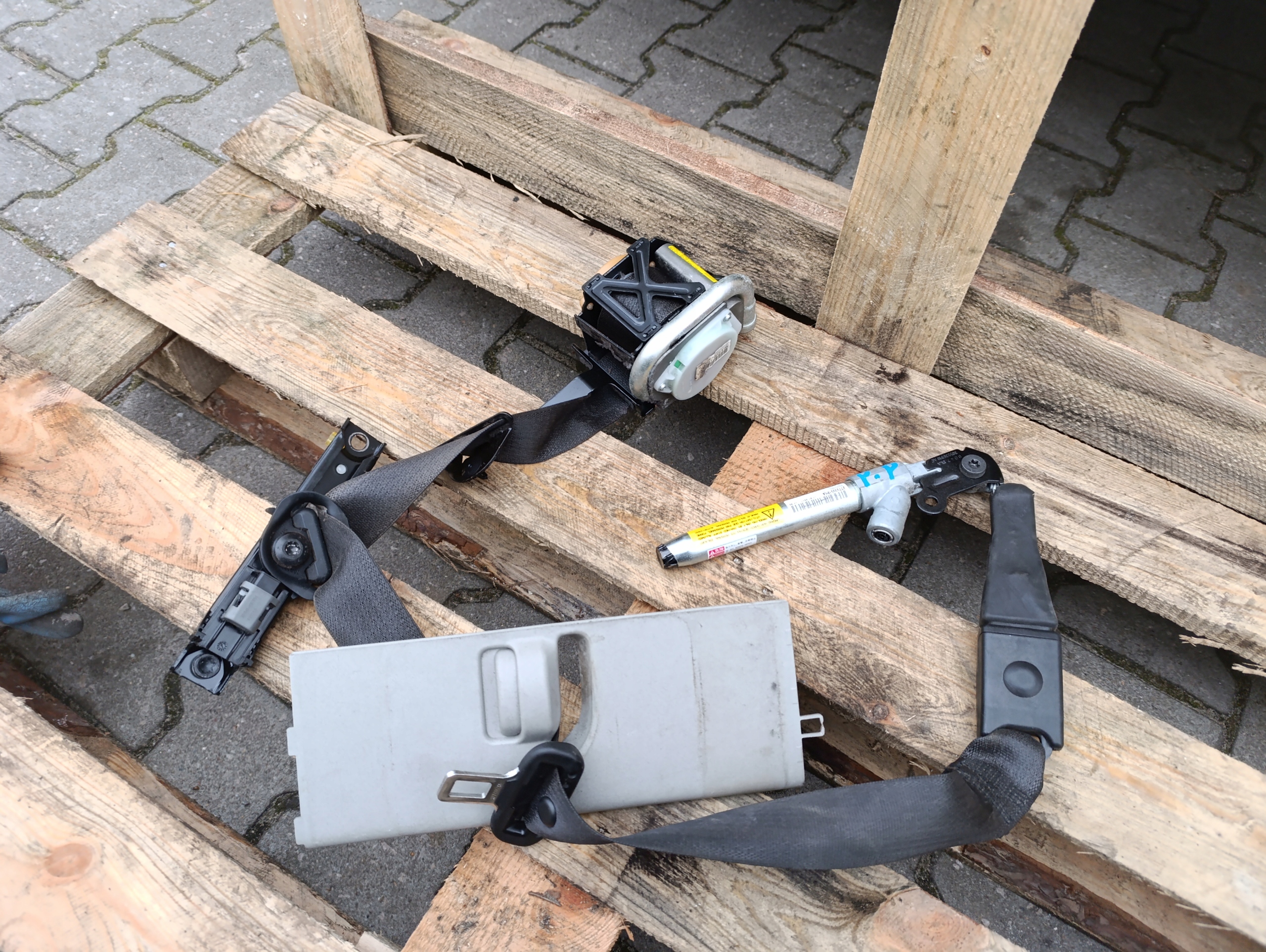 adjuster supports front front right OPEL INSIGNIA A 27793991