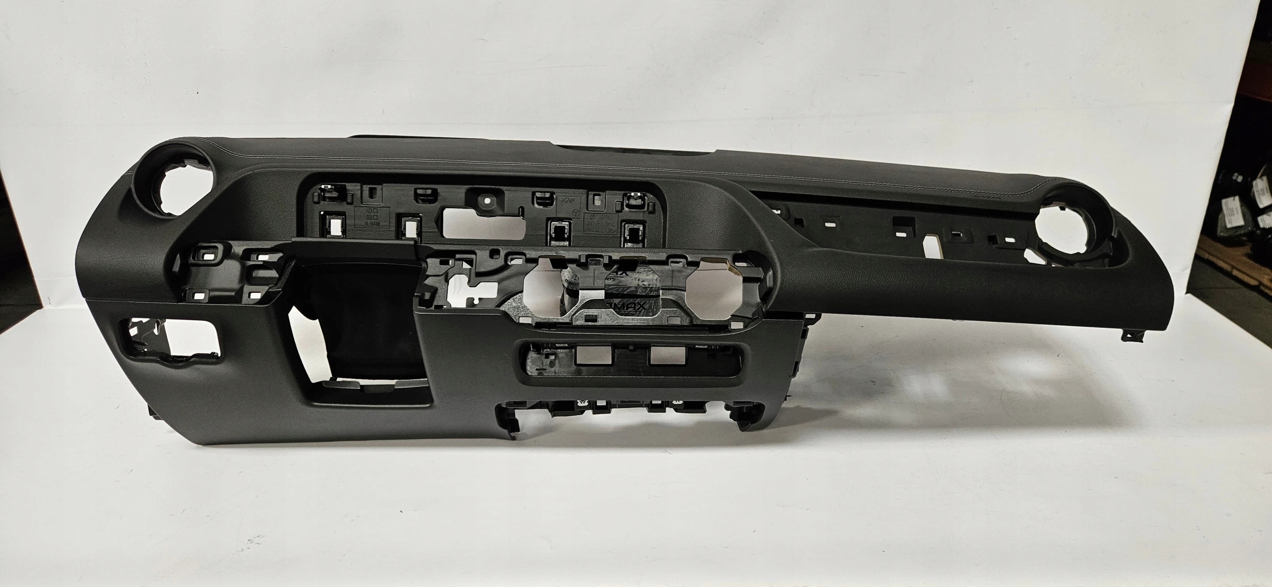 dashboard instrument panel cockpit MERCEDES B-KLASA W247 247