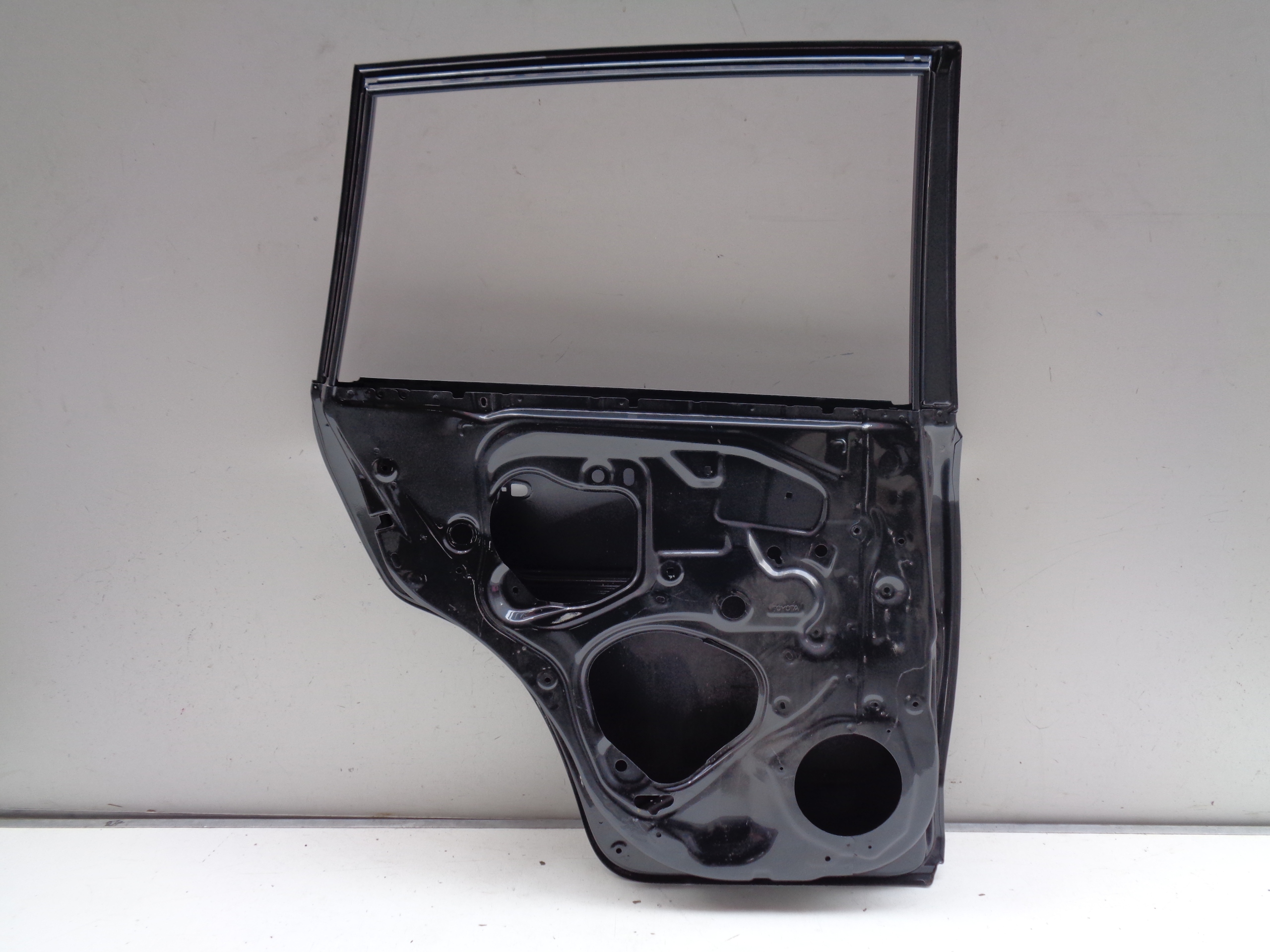 TÜR LINKS HINTEN TOYOTA RAV 4 06- NR 34721