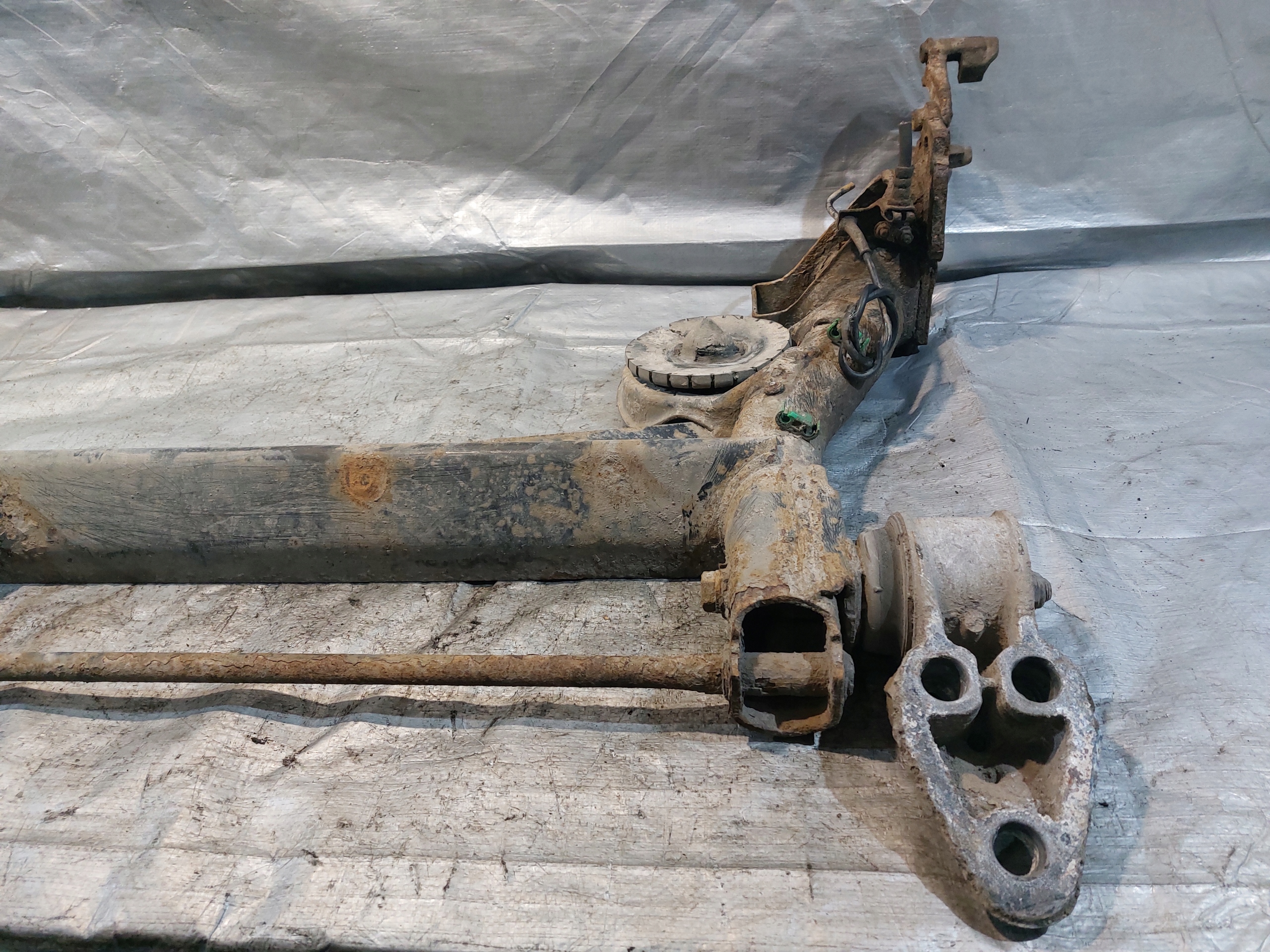 suspension beam rear part VW PASSAT B5 sedan 1.8T