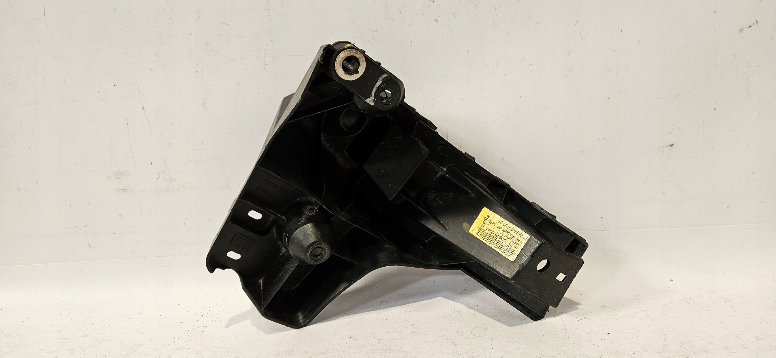 bumper bracket left rear part RENAULT MEGANE IV sedan