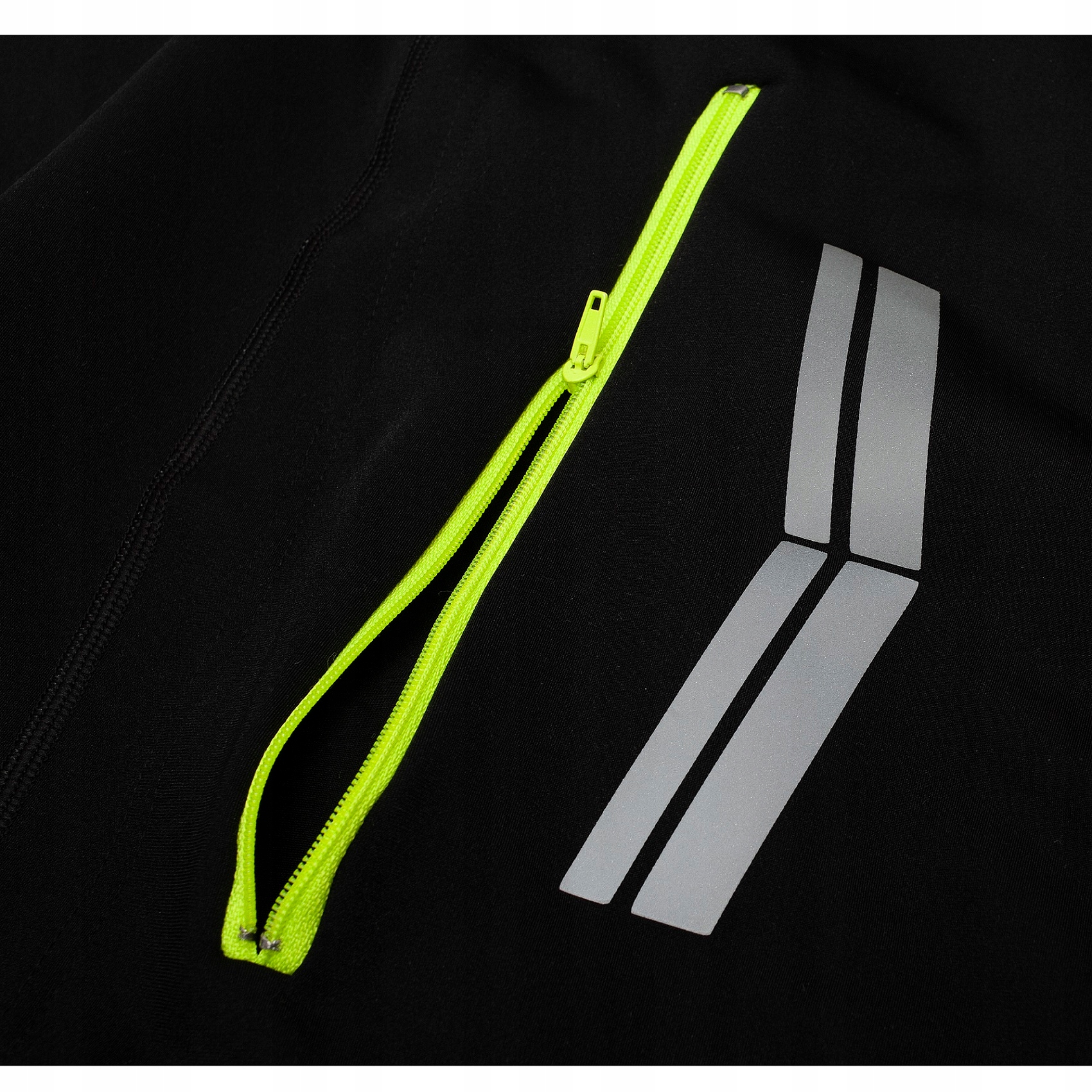 KURTKA ROWEROWA ZIMOWA MĘSKA XXXL SOFTSHELL OCIEPLANA MTB WINDSTOPER CZARNA Liczba kieszeni 1