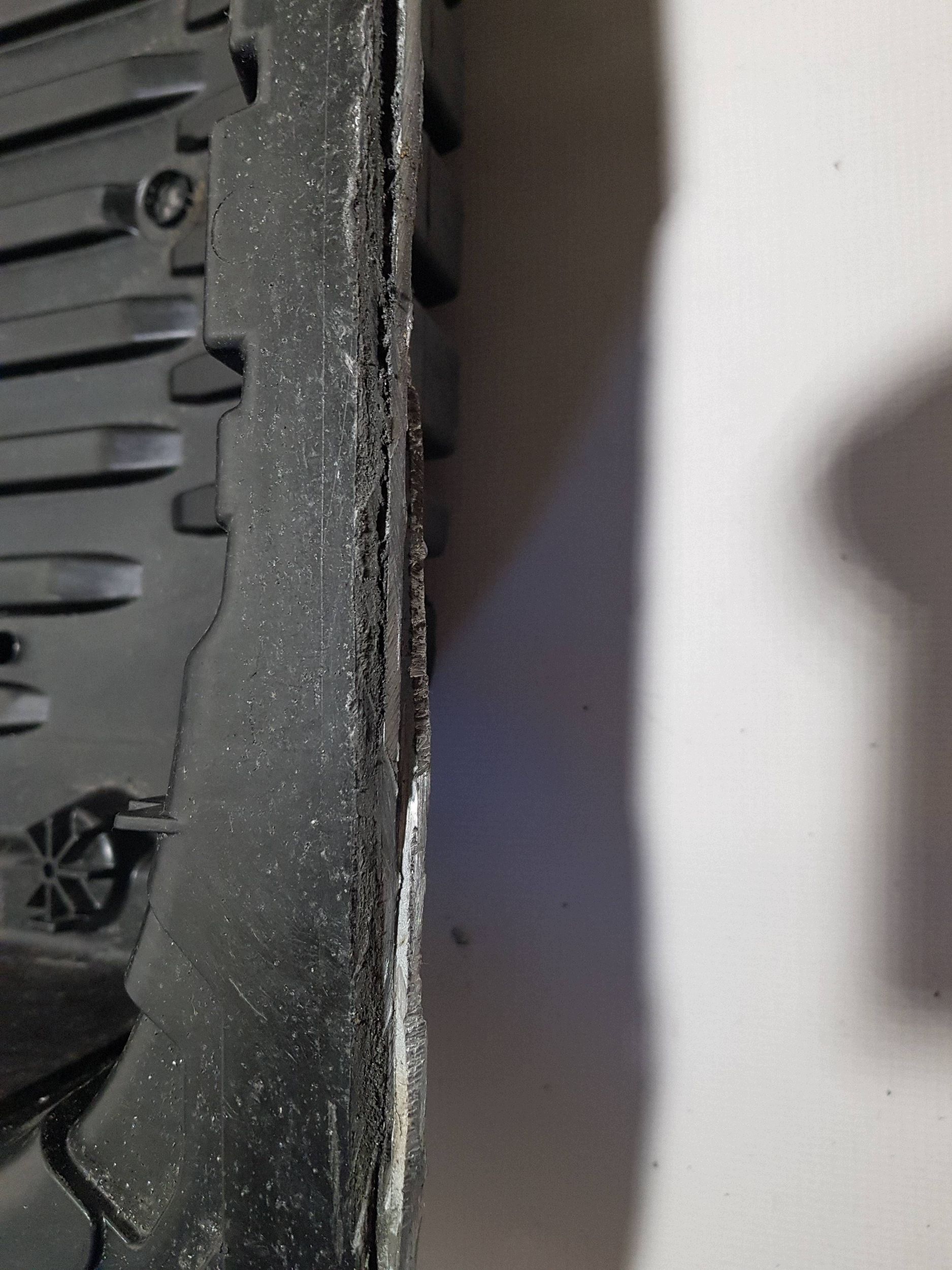 MERCEDES W213 SADAN sump 2136108000 floor boot