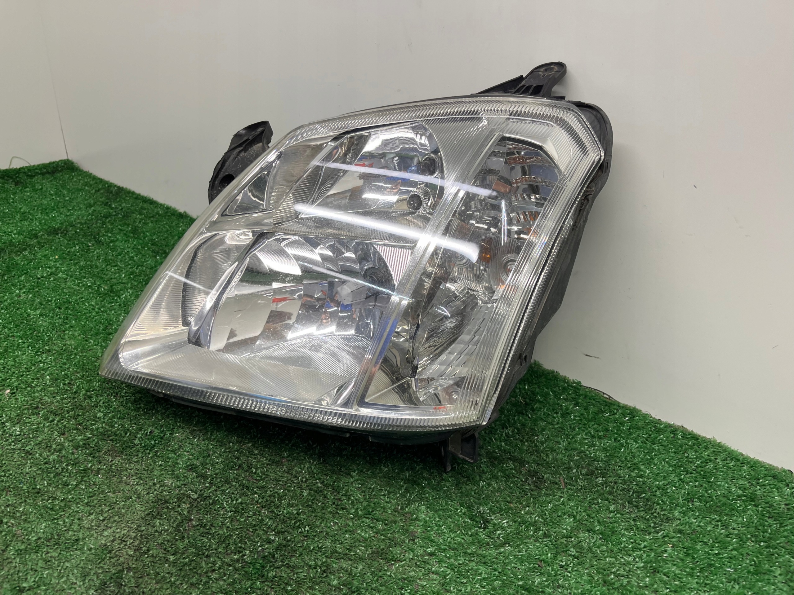 light left front OPEL MERIVA A 93321052