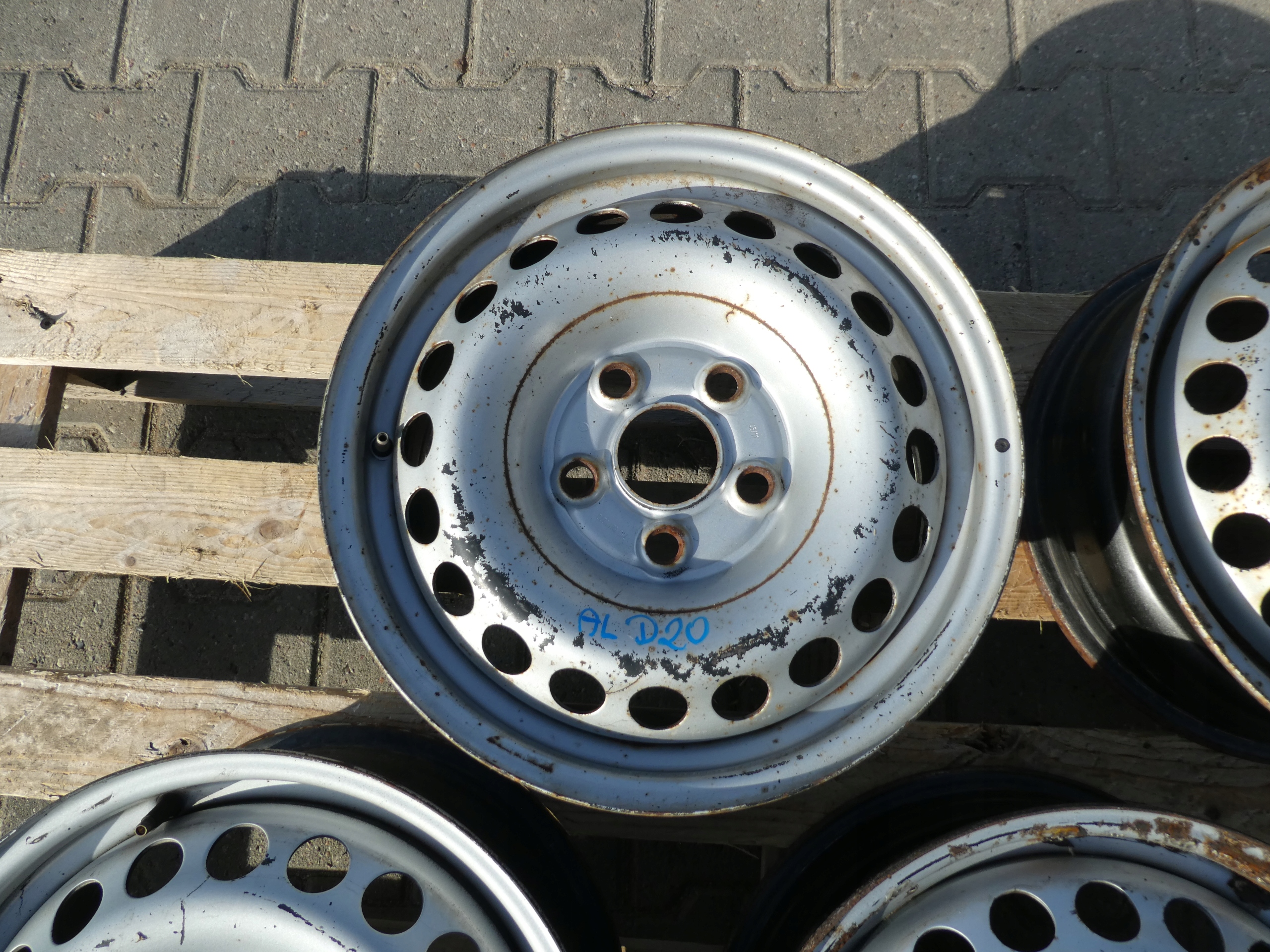 VW T5 CERCHI Ferro 7H0601027D 6.5JX16 ET51