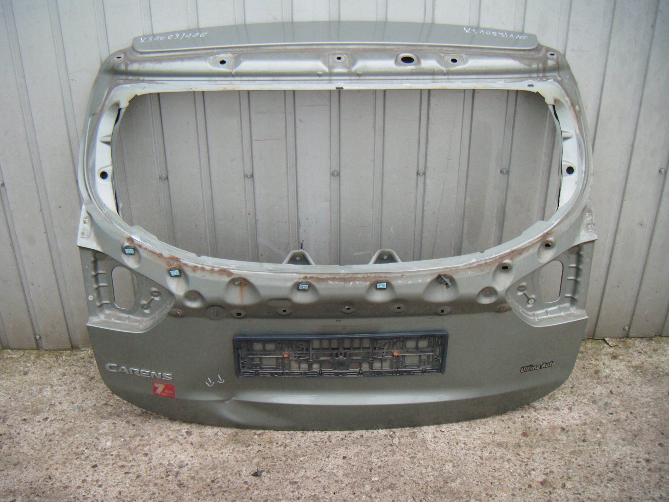 KIA CARENS IV 4 1L KLAPA TYLNA