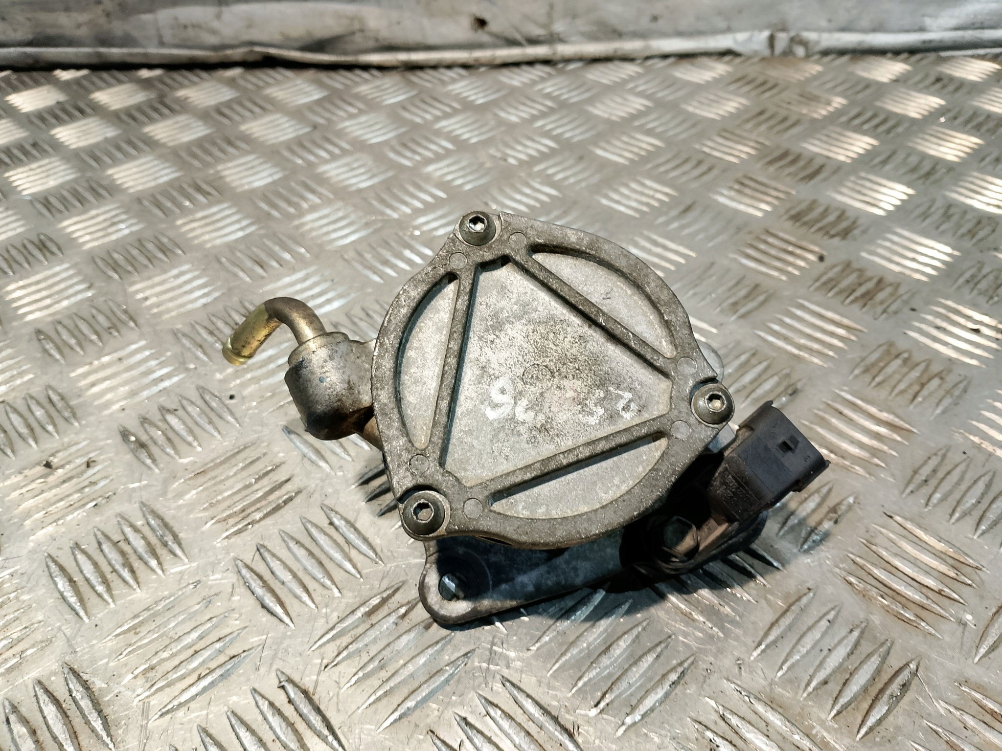 POMA VACUM WAKUM TOYOTA YARIS e 1 1.4 D