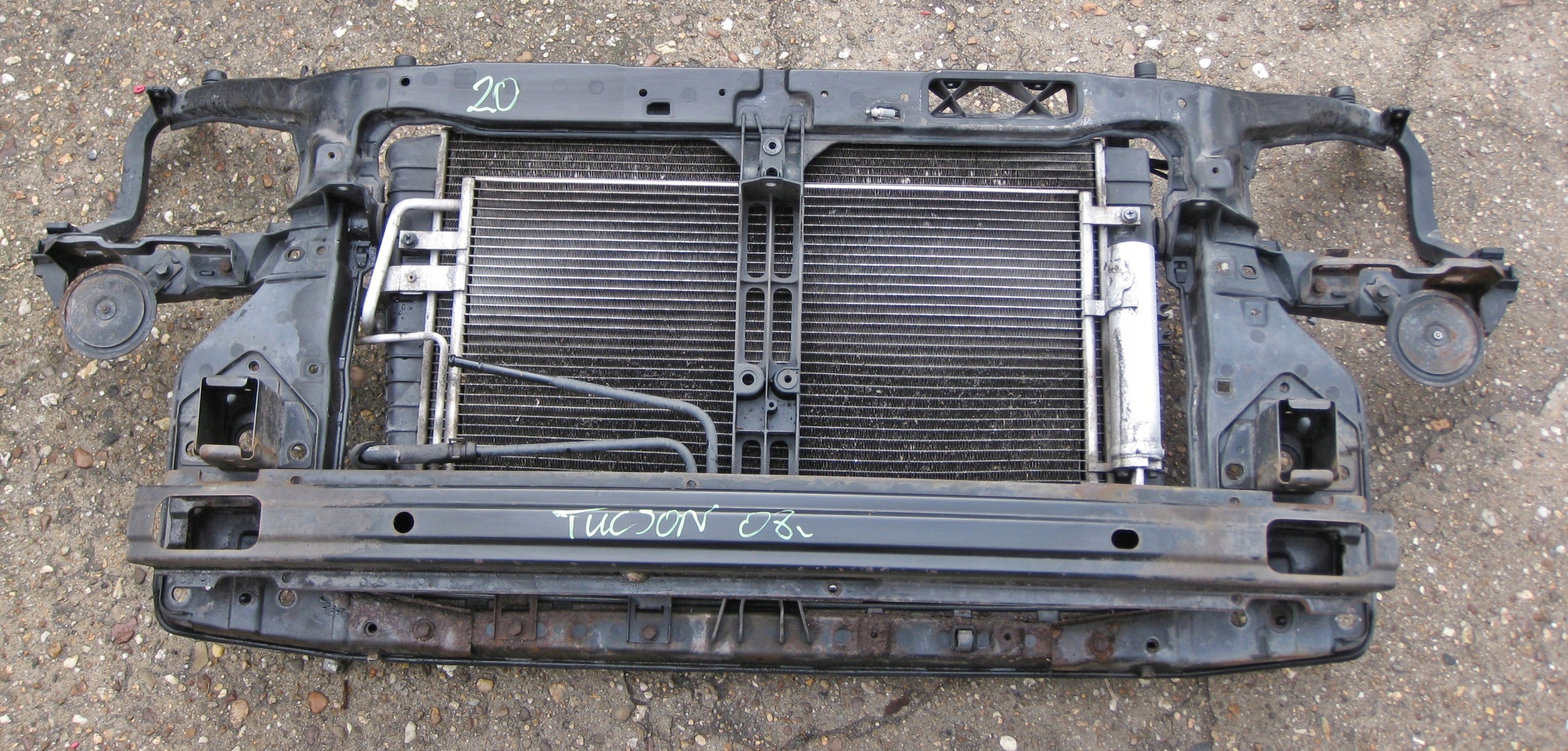 HYUNDAI TUCSON and 08R 2.0 B radiator complete fan support panel for radiators sider