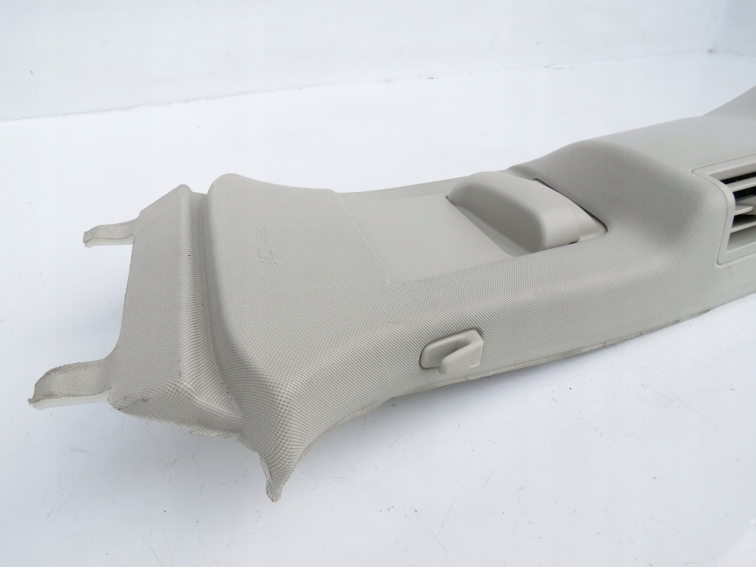 cover upholstery SLUPKA B left central XC60 II