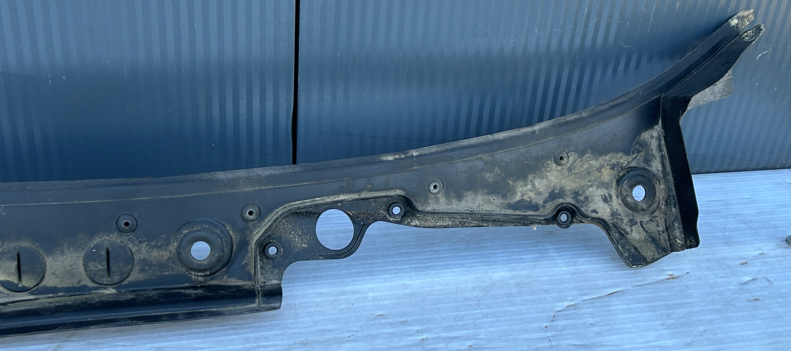 torpedo plastic BMW 7 F01 7184563