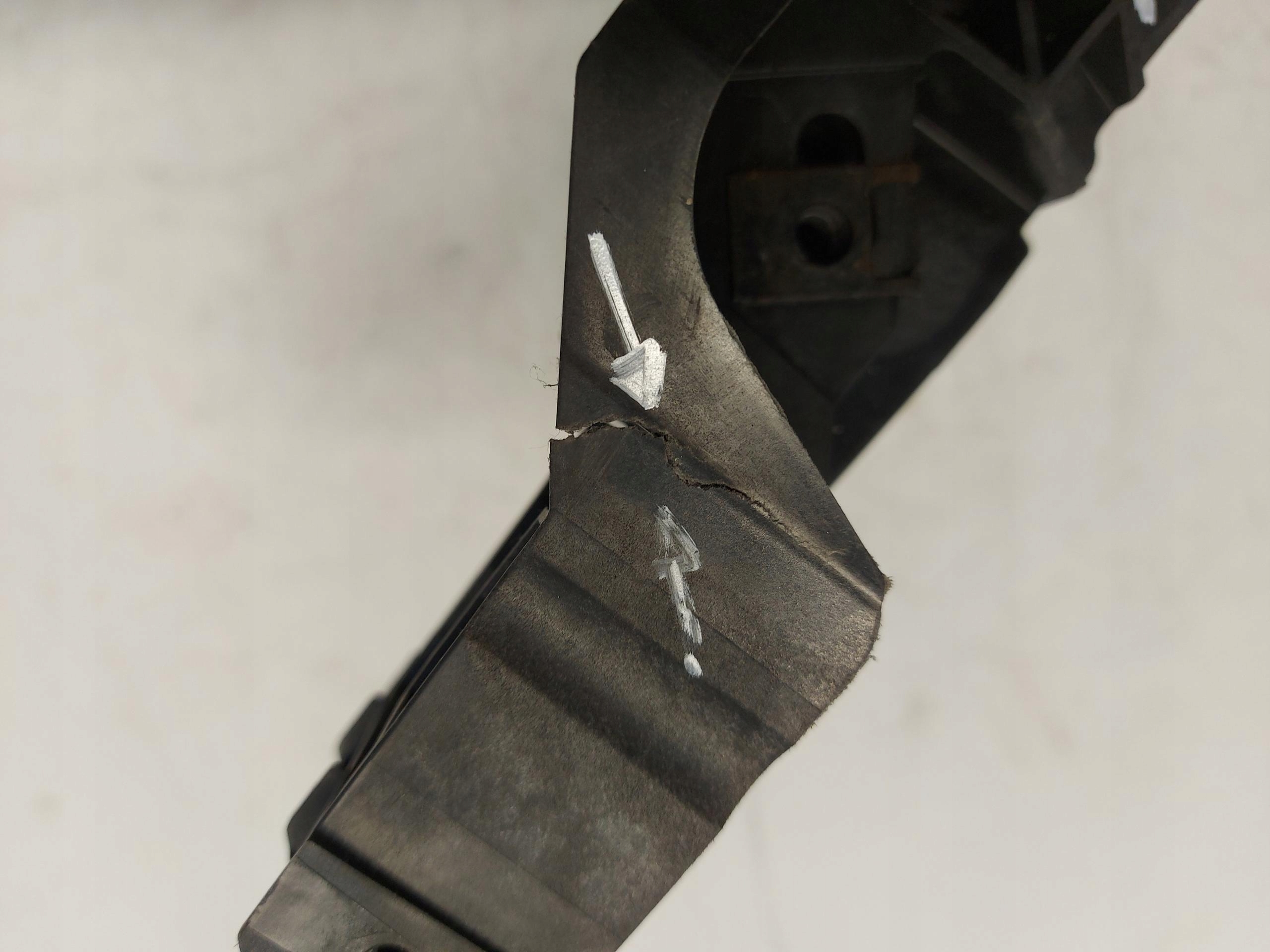 Audi A7 II 4K8 4M0 TFSI support bracket REFLEKOTORA 4K0805608