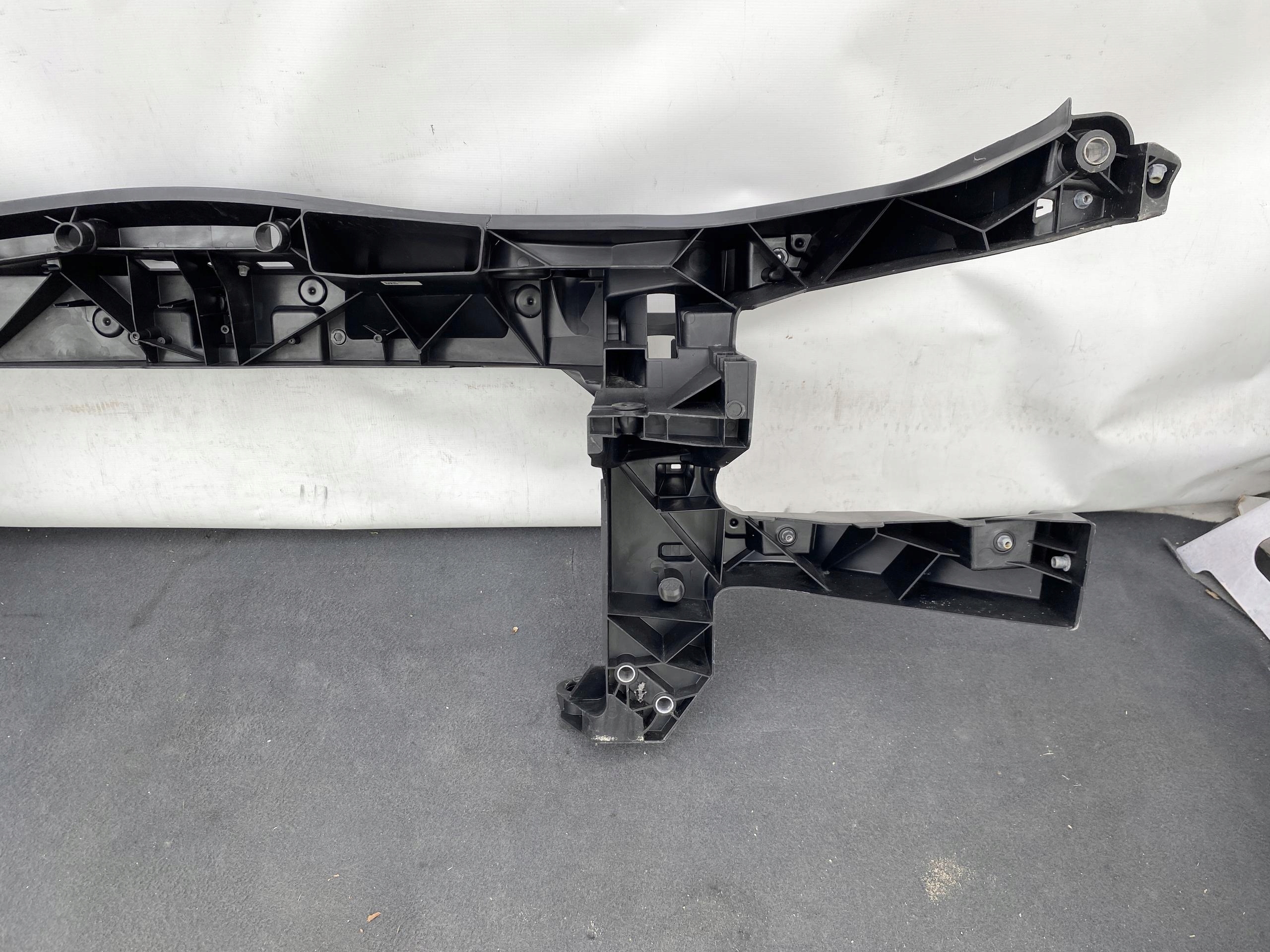 SPRINTER 907 2.2 17- pillar iron support panel for radiators original A9078805600